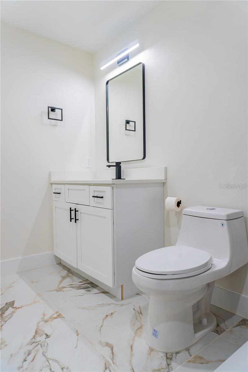 5320 NE 2ND LN, OCALA, FL, 34470