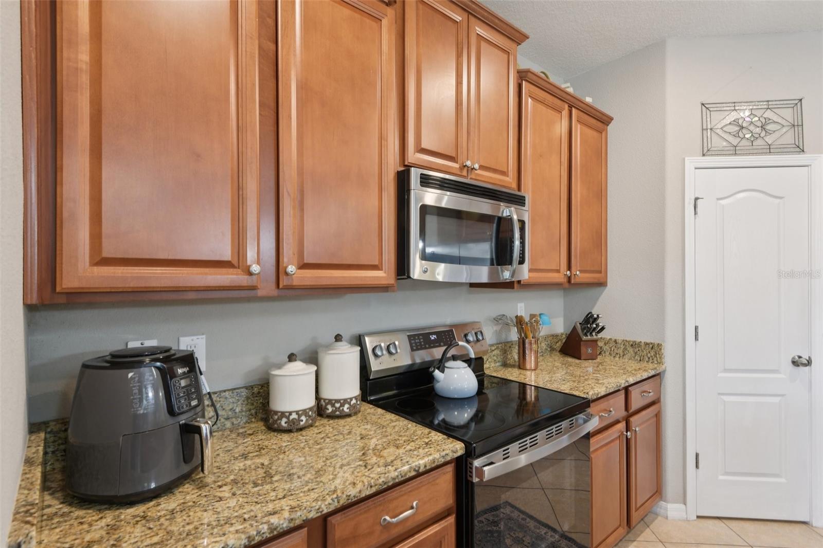 12010 LAKE BLVD, NEW PORT RICHEY, FL, 34655