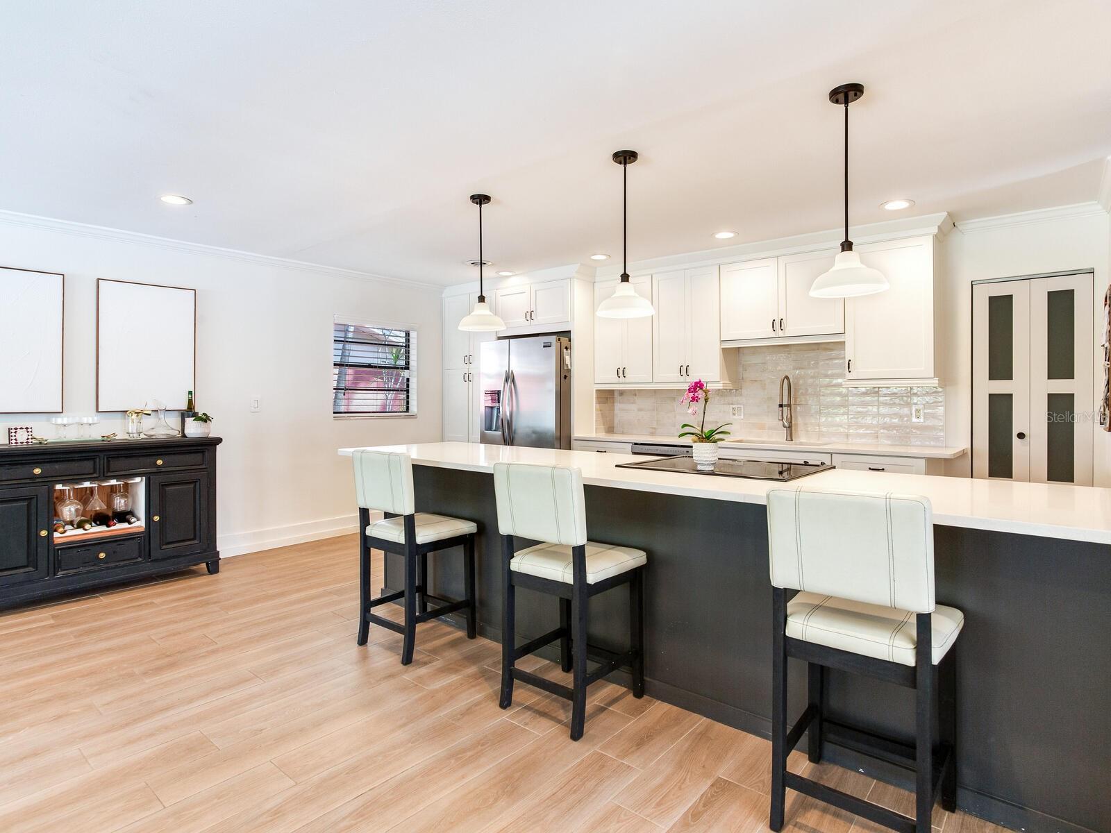 6118 S ELKINS AVE, TAMPA, FL, 33611