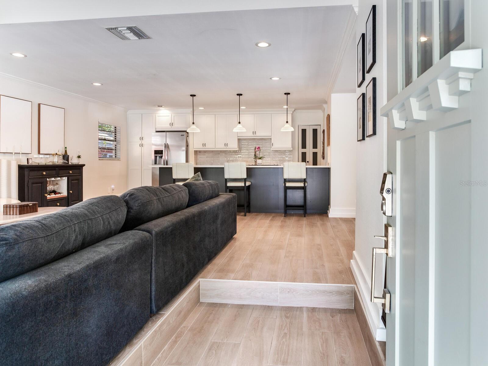 6118 S ELKINS AVE, TAMPA, FL, 33611