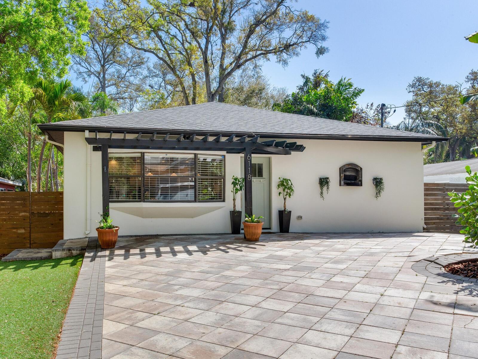 6118 S ELKINS AVE, TAMPA, FL, 33611