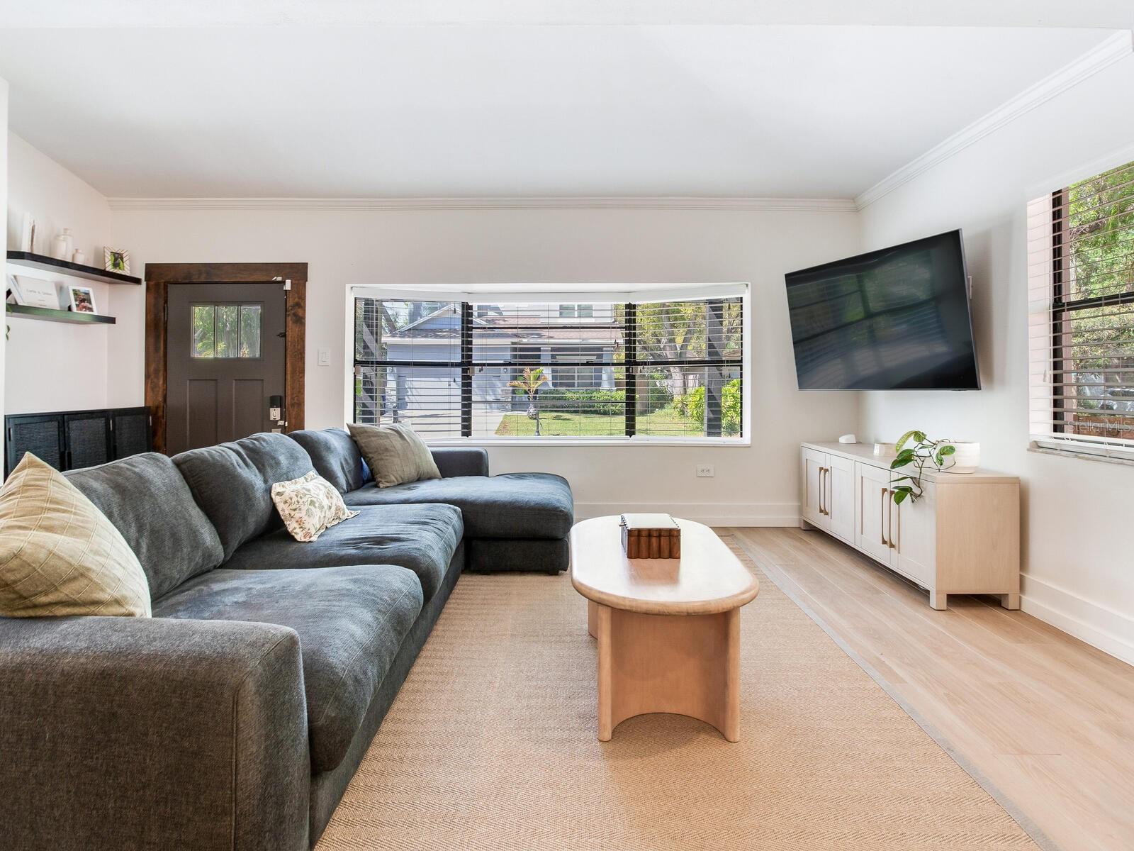 6118 S ELKINS AVE, TAMPA, FL, 33611