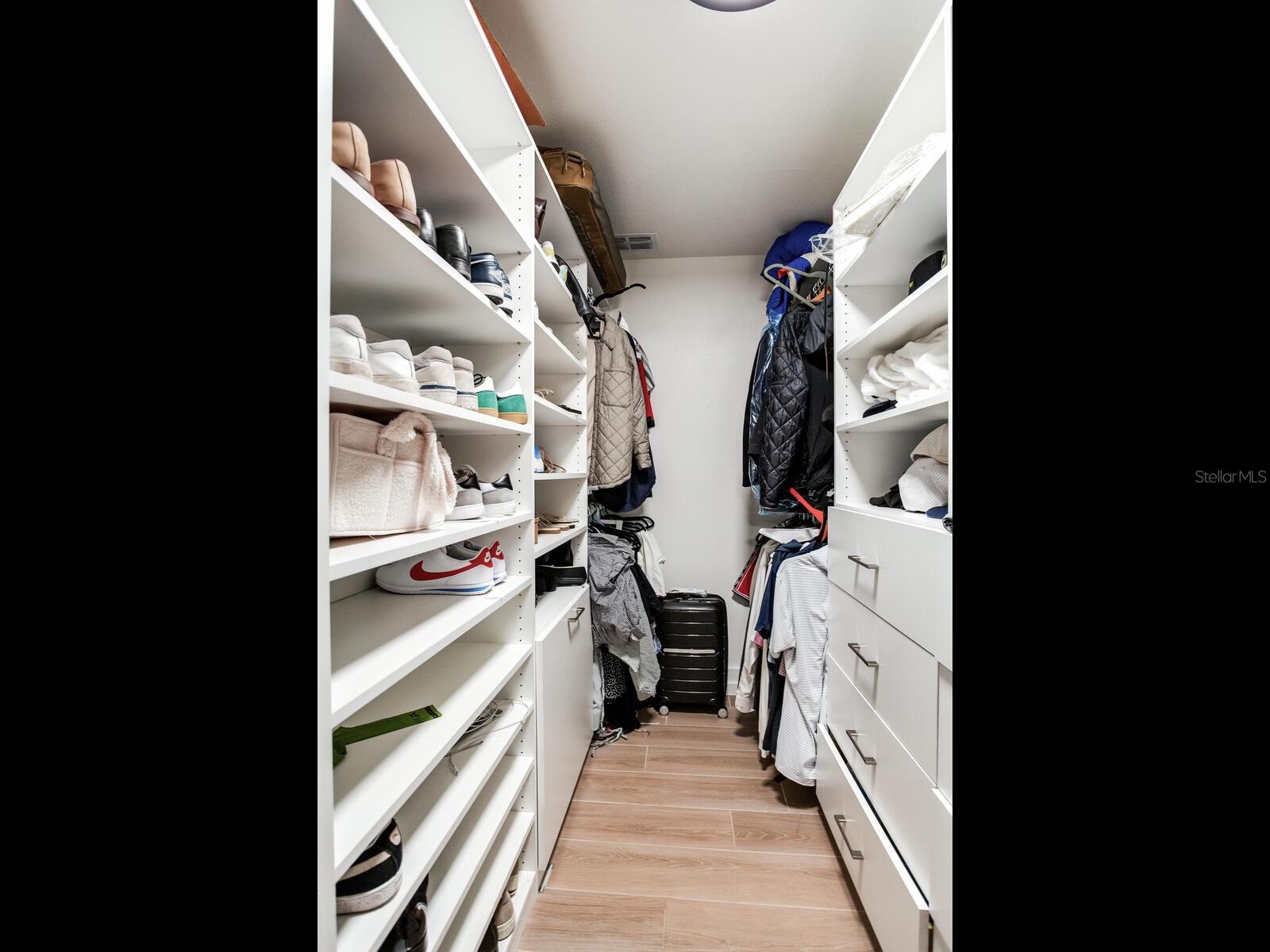 6118 S ELKINS AVE, TAMPA, FL, 33611