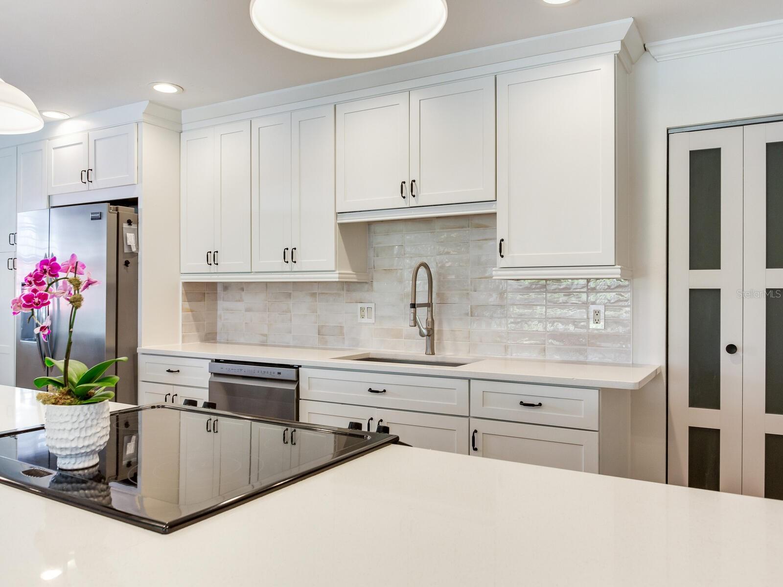 6118 S ELKINS AVE, TAMPA, FL, 33611