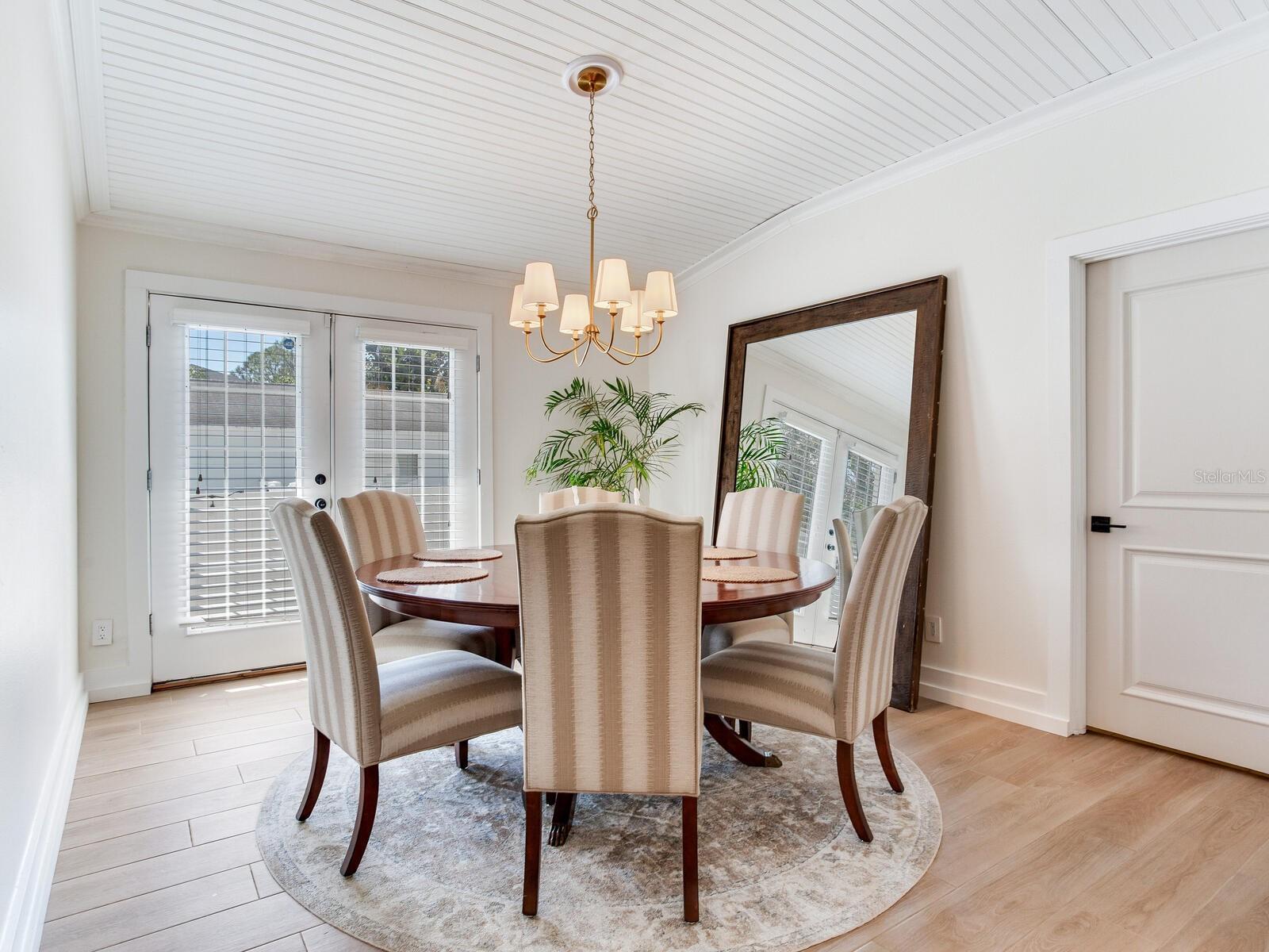 6118 S ELKINS AVE, TAMPA, FL, 33611