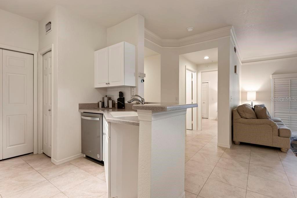 5180 NORTHRIDGE RD #103, SARASOTA, FL, 34238