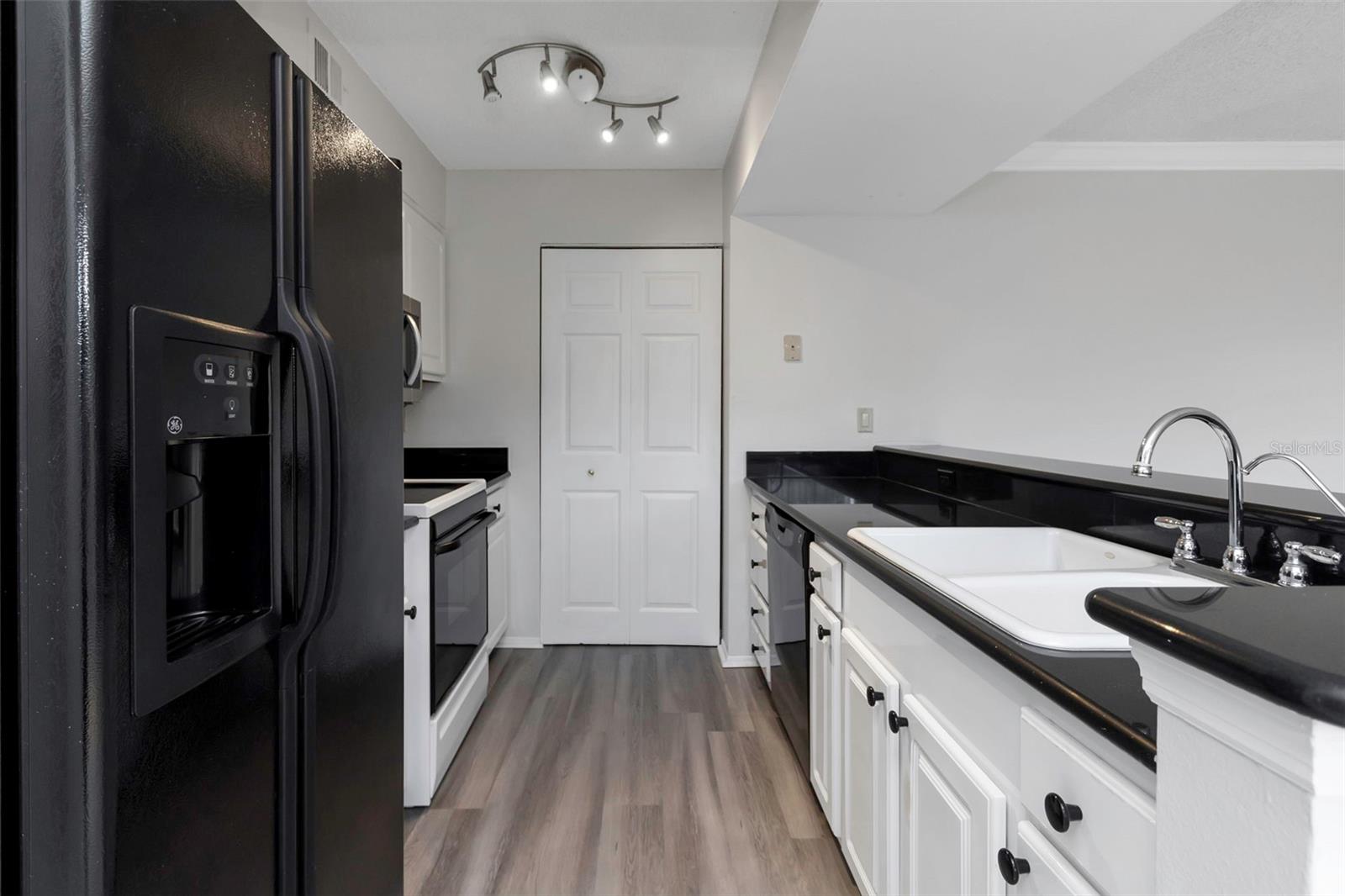 2400 FEATHER SOUND DR #1328, CLEARWATER, FL, 33762