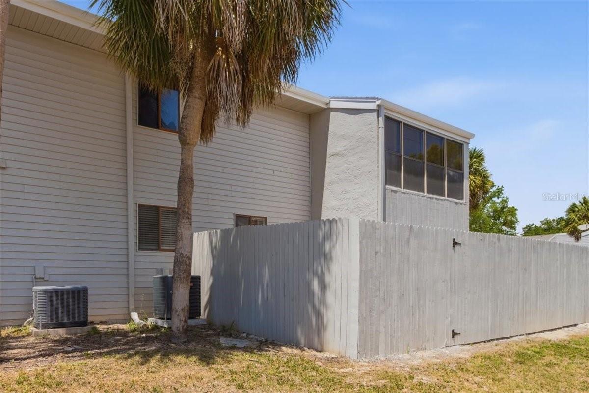 1412 OAK PL #B, APOPKA, FL, 32712