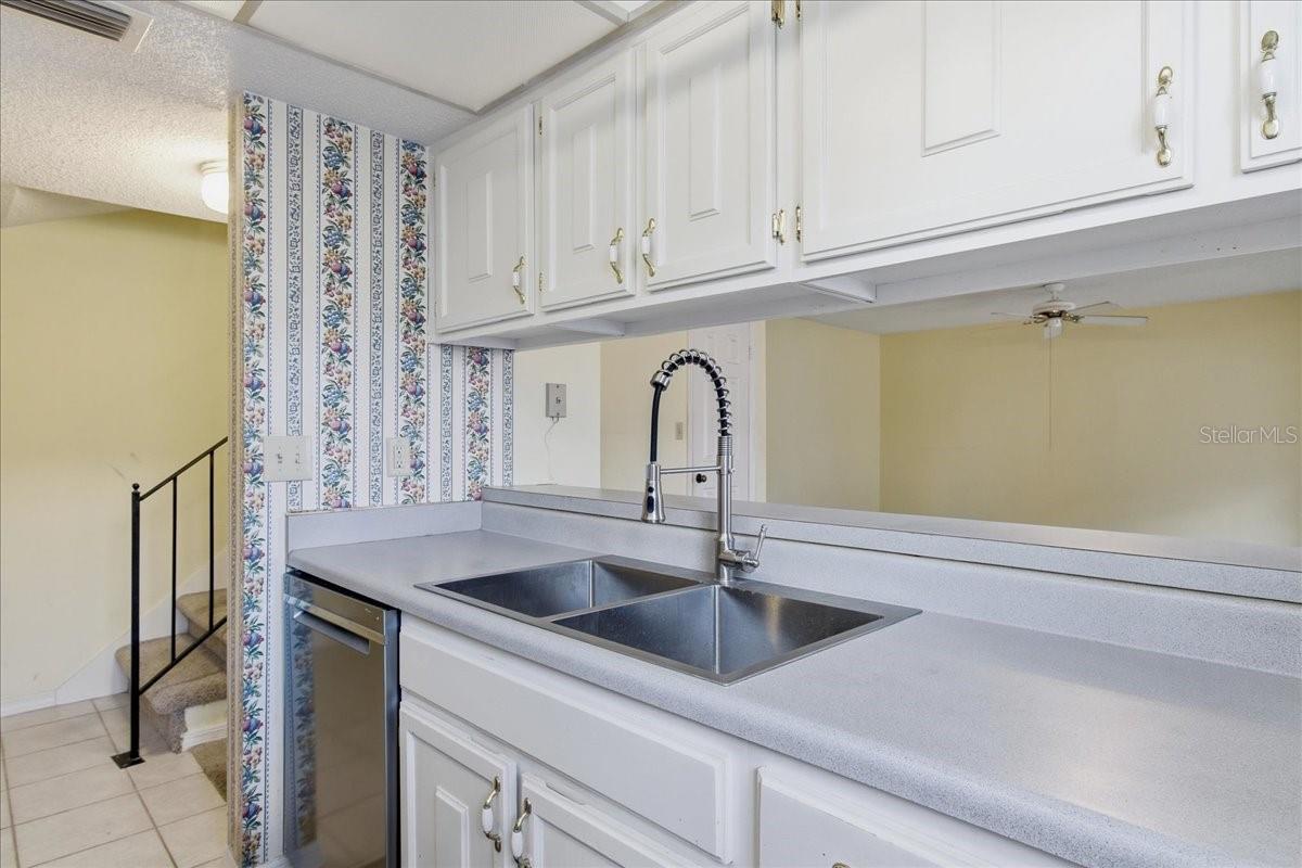 1412 OAK PL #B, APOPKA, FL, 32712