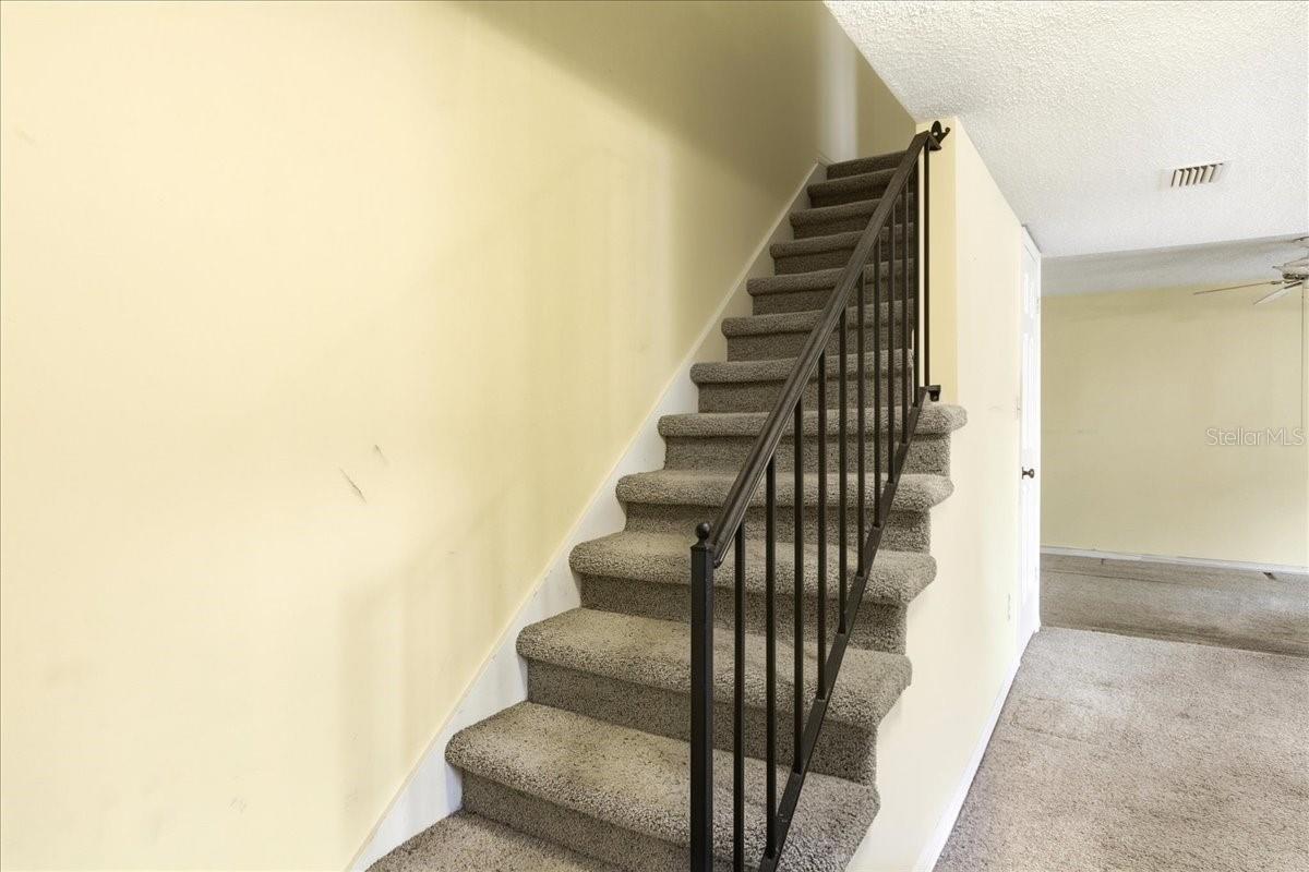 1412 OAK PL #B, APOPKA, FL, 32712