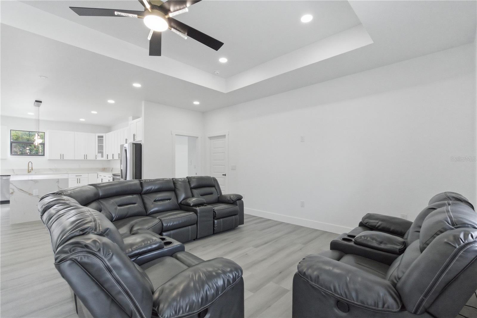 5120 65TH AVE N, PINELLAS PARK, FL, 33781