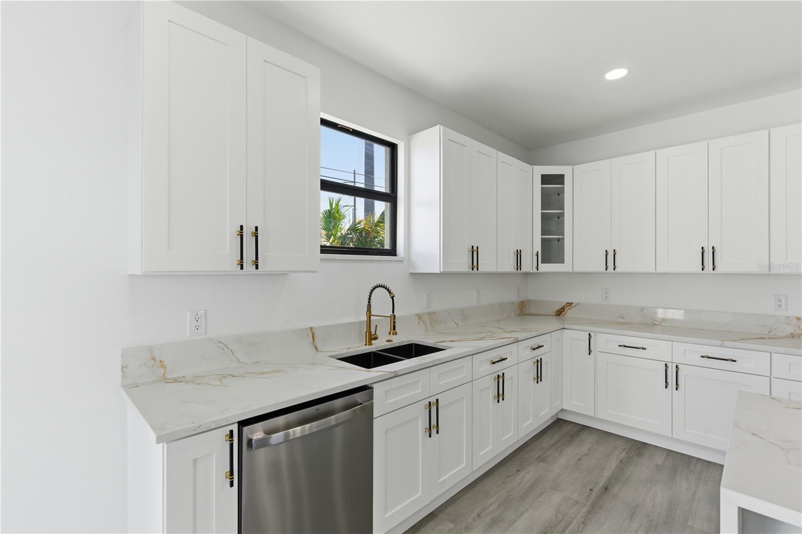 5120 65TH AVE N, PINELLAS PARK, FL, 33781