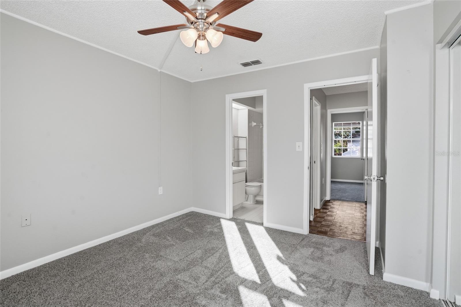 6258 OAK CLUSTER CIR, TAMPA, FL, 33634