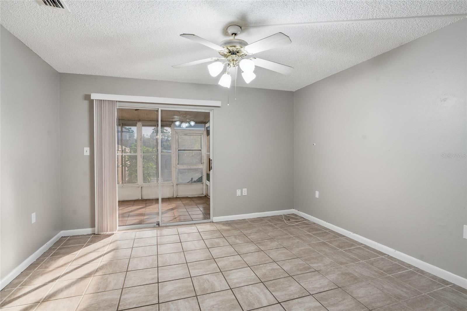 6258 OAK CLUSTER CIR, TAMPA, FL, 33634