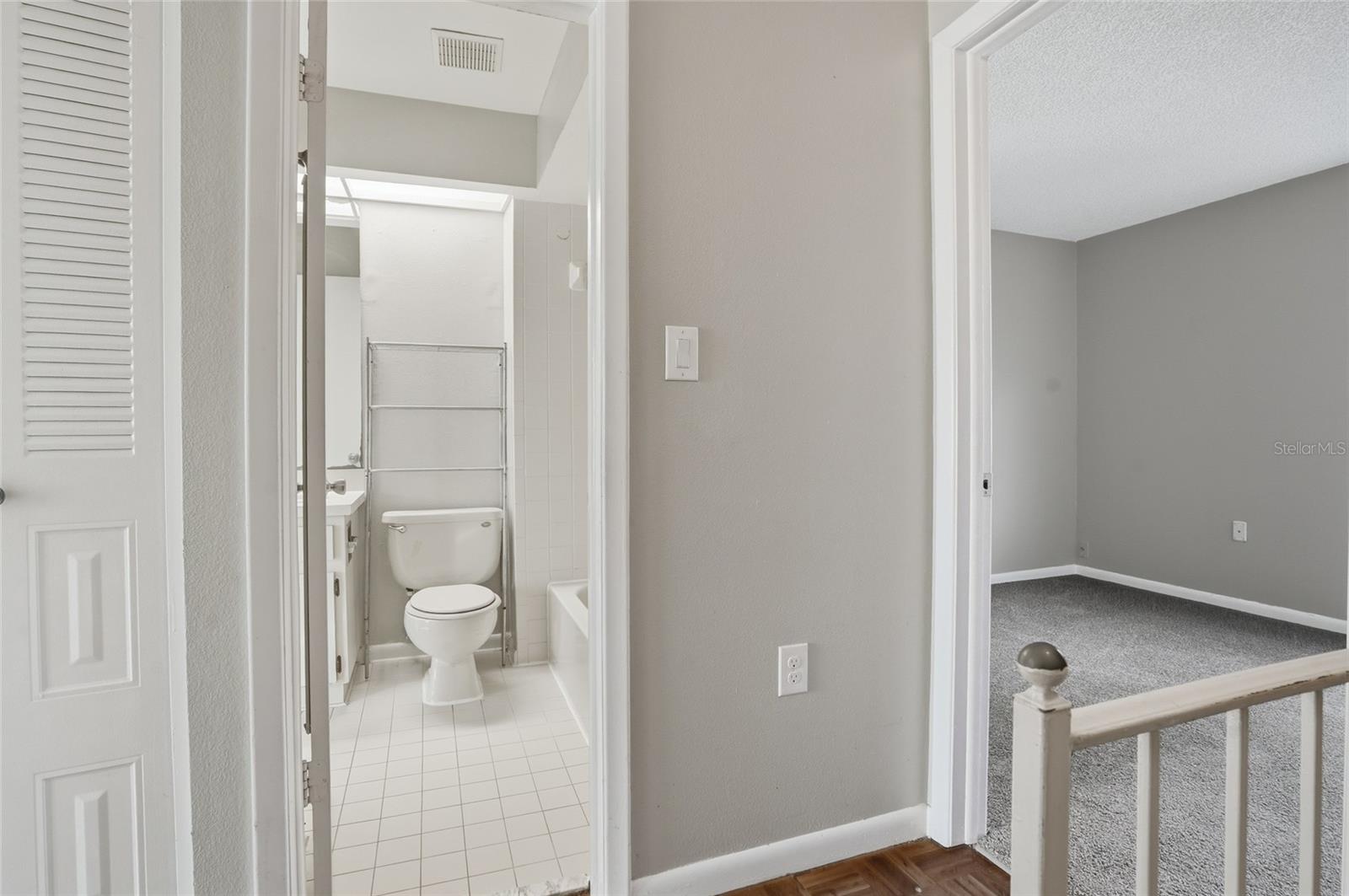 6258 OAK CLUSTER CIR, TAMPA, FL, 33634