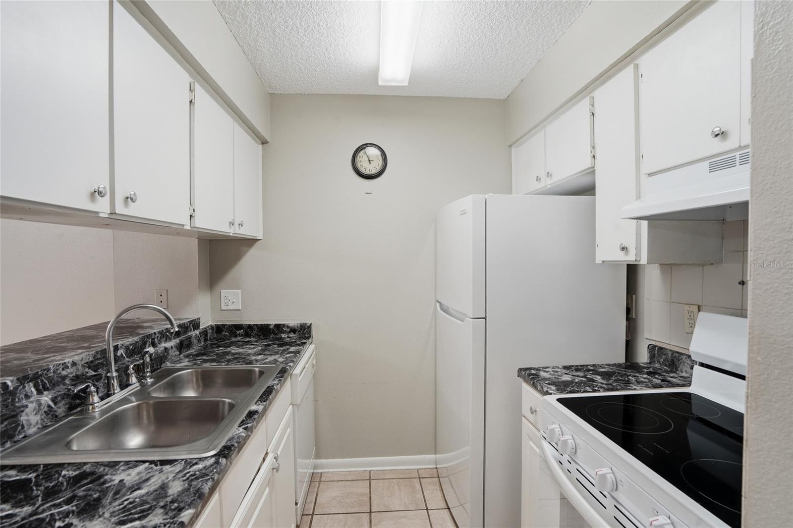 6258 OAK CLUSTER CIR, TAMPA, FL, 33634