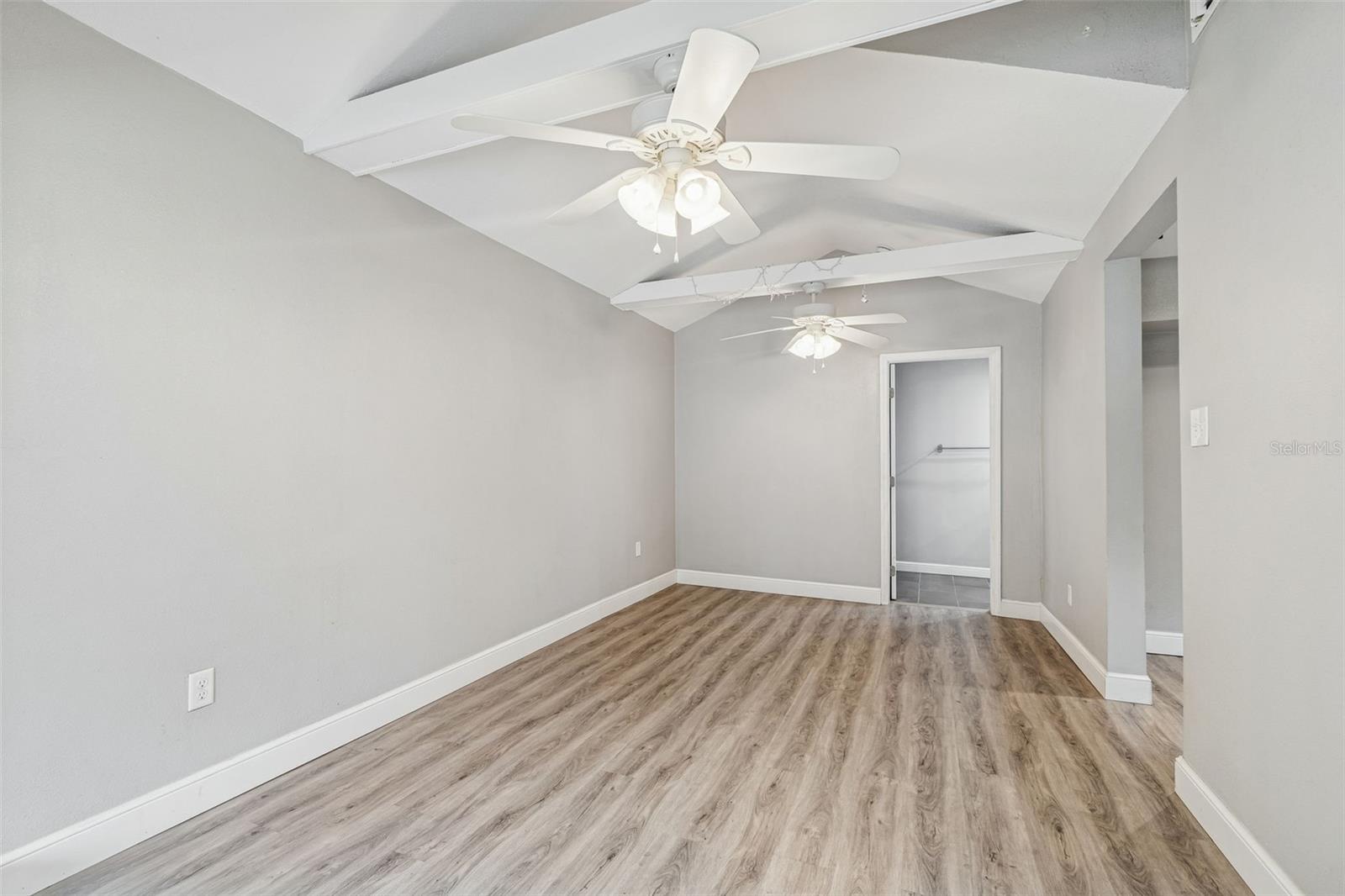 1206 E CRENSHAW ST, TAMPA, FL, 33604