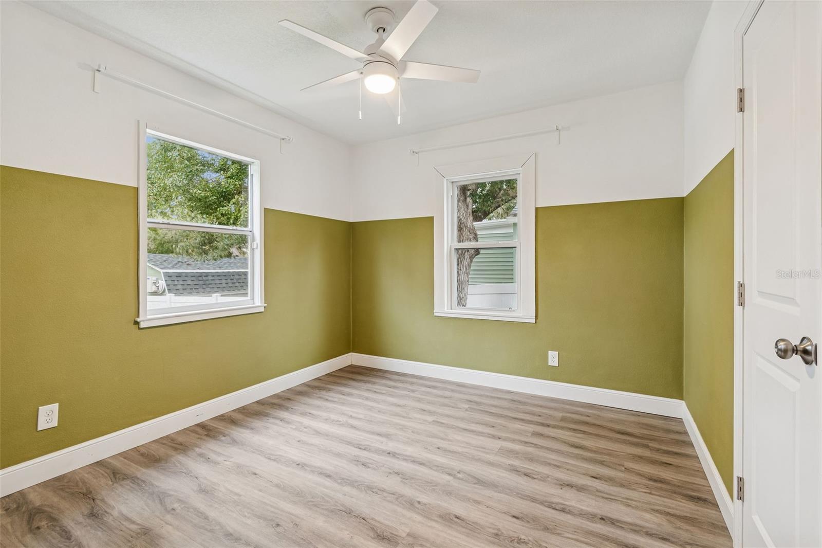 1206 E CRENSHAW ST, TAMPA, FL, 33604