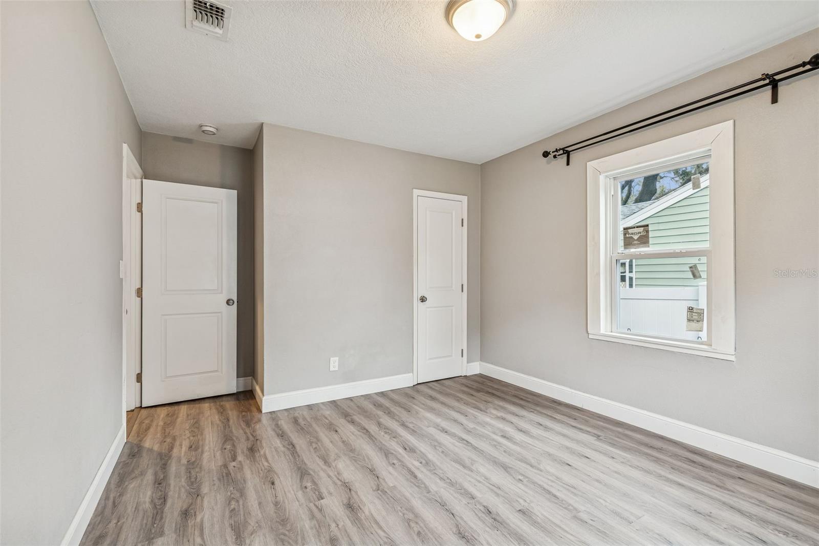 1206 E CRENSHAW ST, TAMPA, FL, 33604