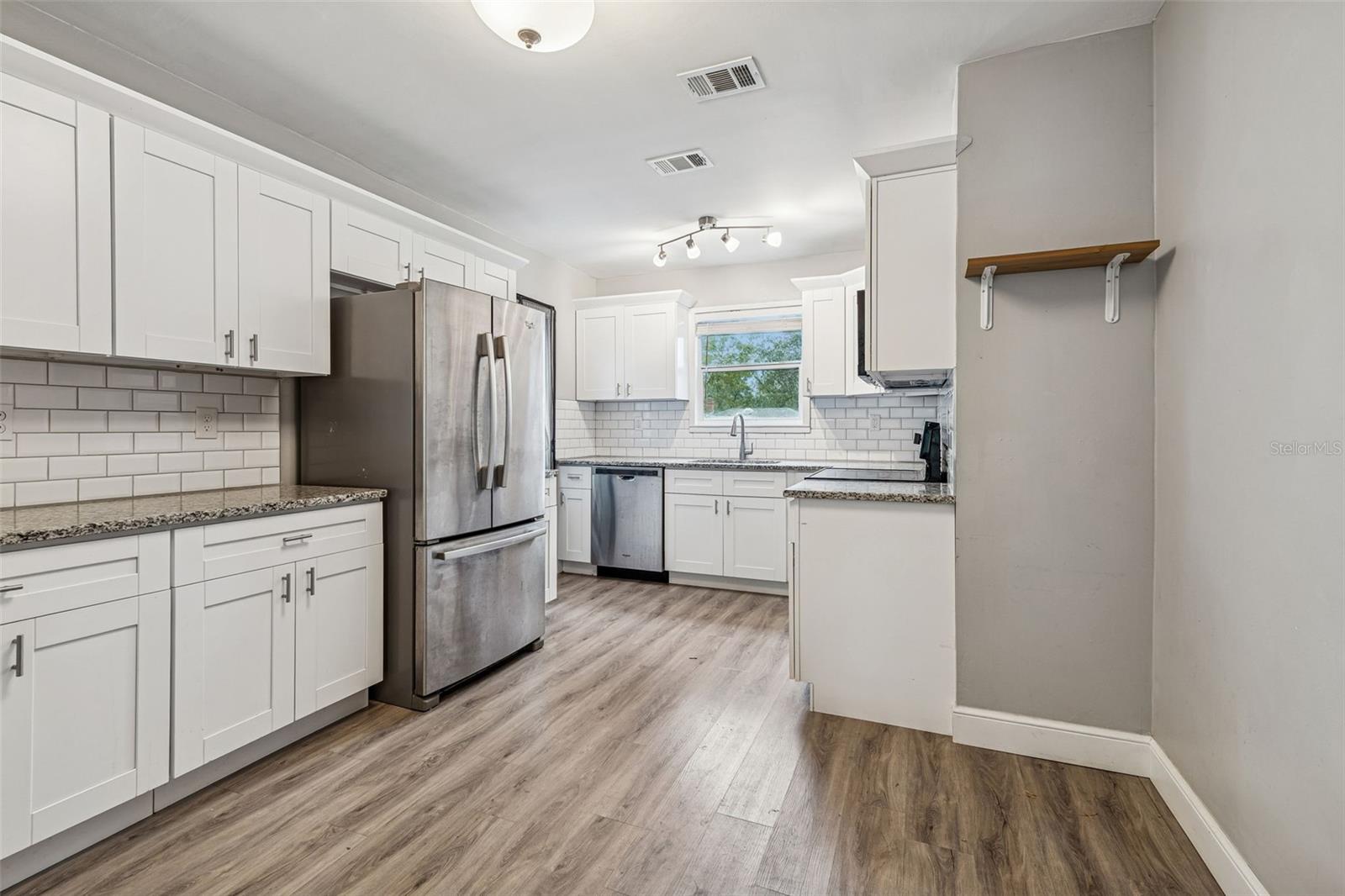 1206 E CRENSHAW ST, TAMPA, FL, 33604