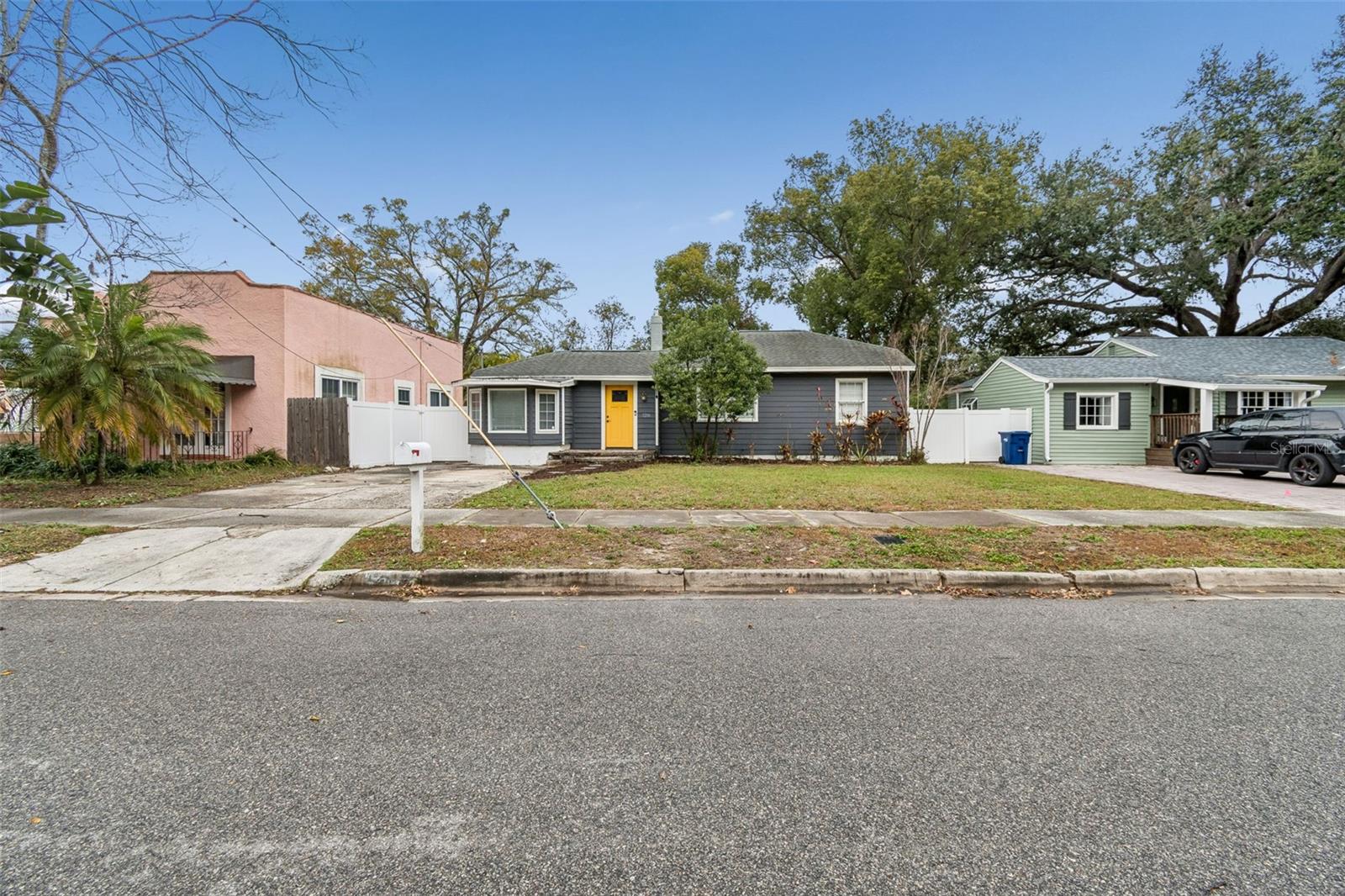 1206 E CRENSHAW ST, TAMPA, FL, 33604