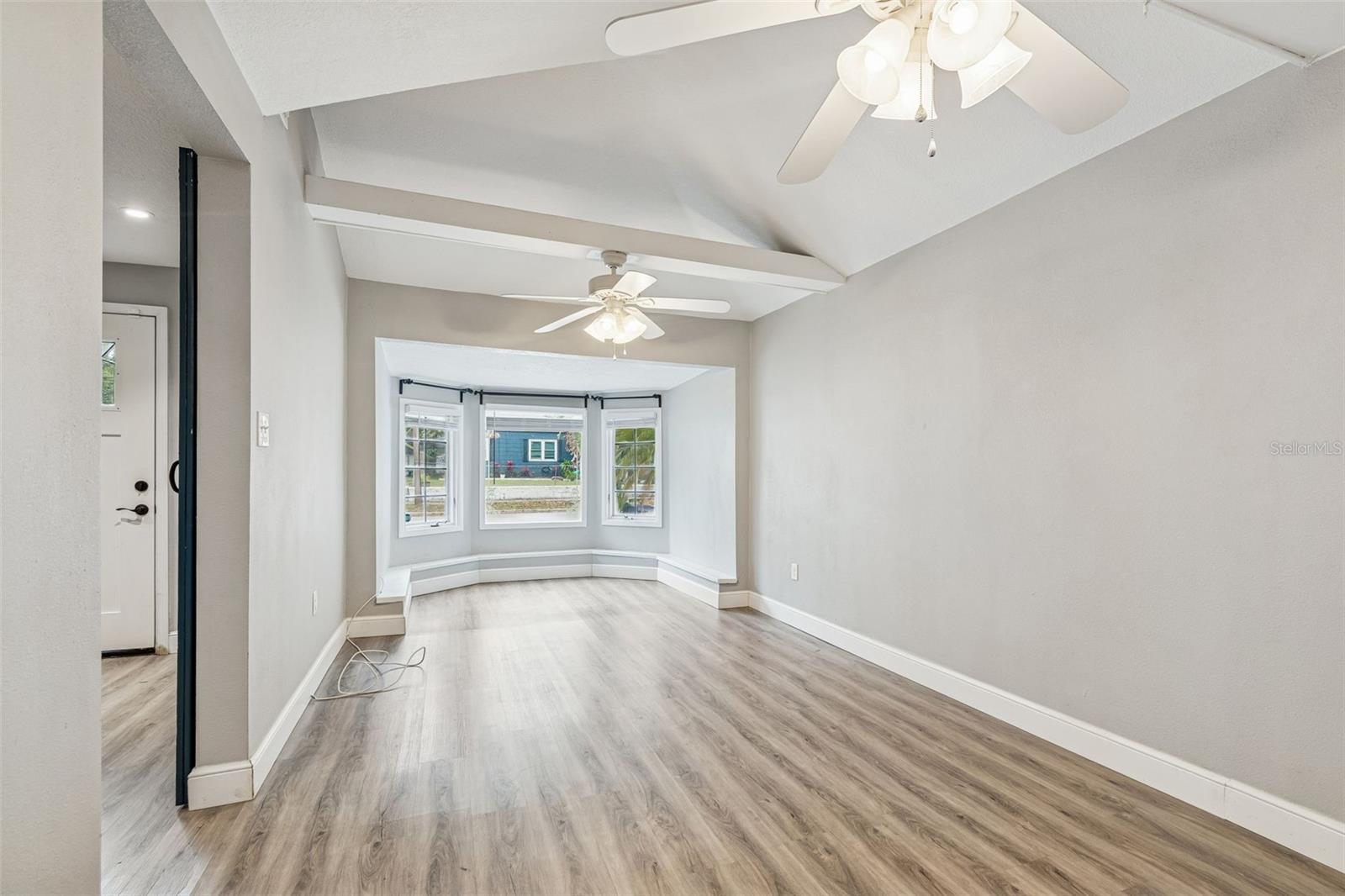 1206 E CRENSHAW ST, TAMPA, FL, 33604