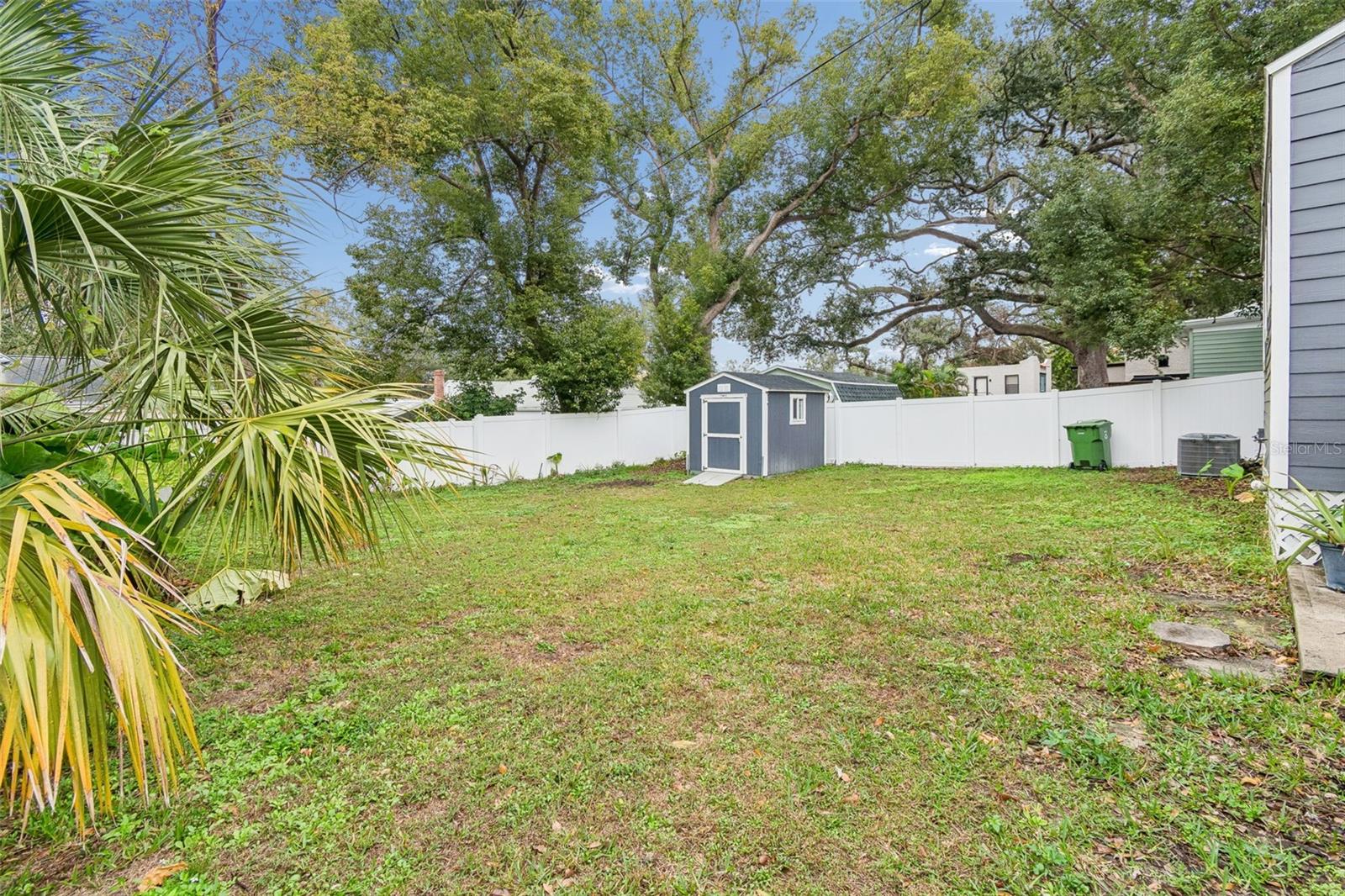 1206 E CRENSHAW ST, TAMPA, FL, 33604