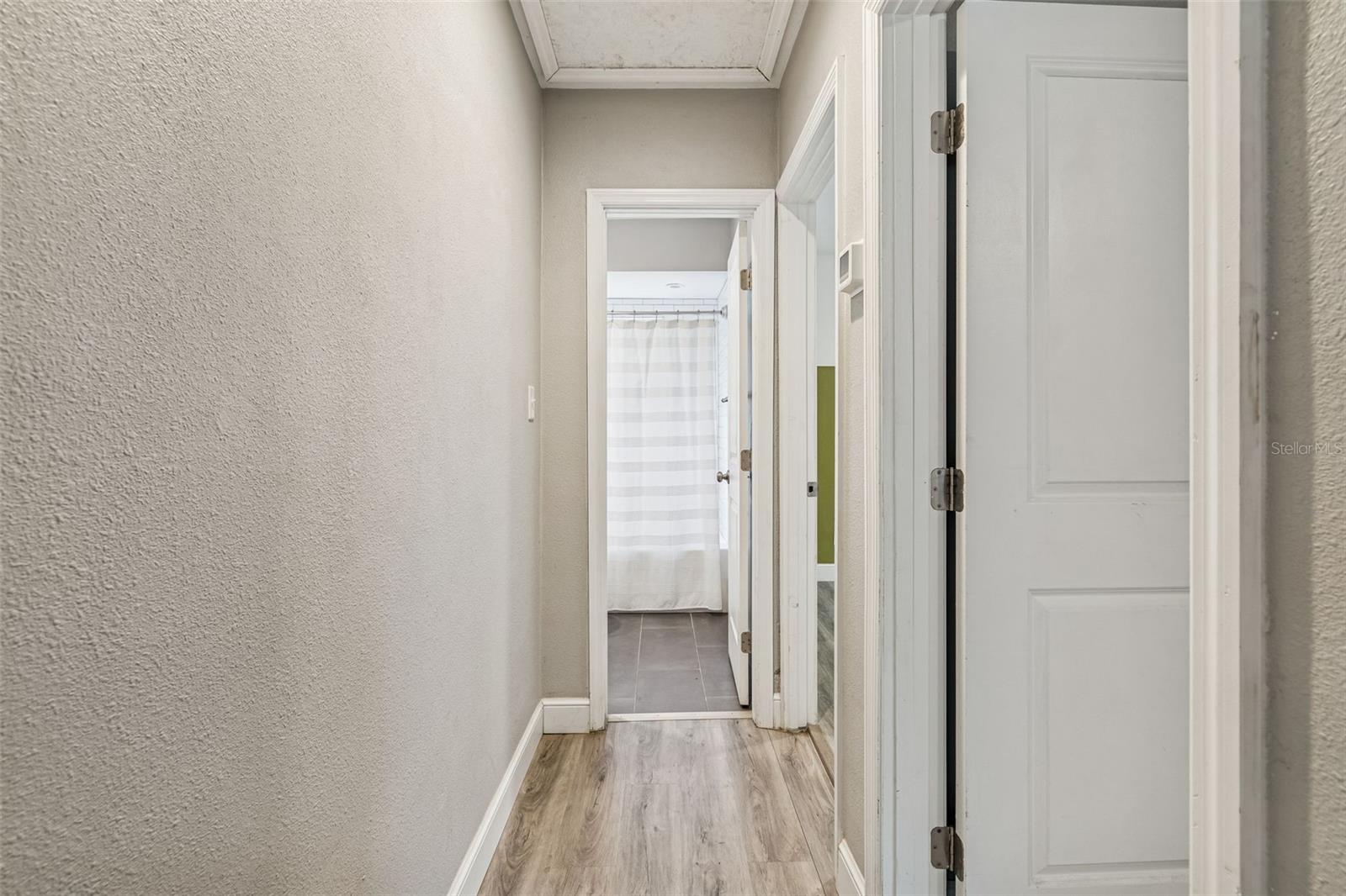 1206 E CRENSHAW ST, TAMPA, FL, 33604