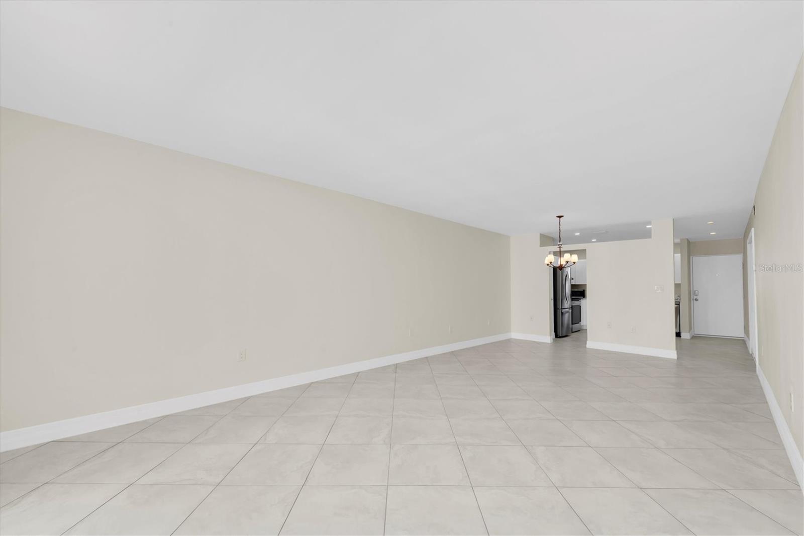 8 GLENCOE PL #105, DUNEDIN, FL, 34698