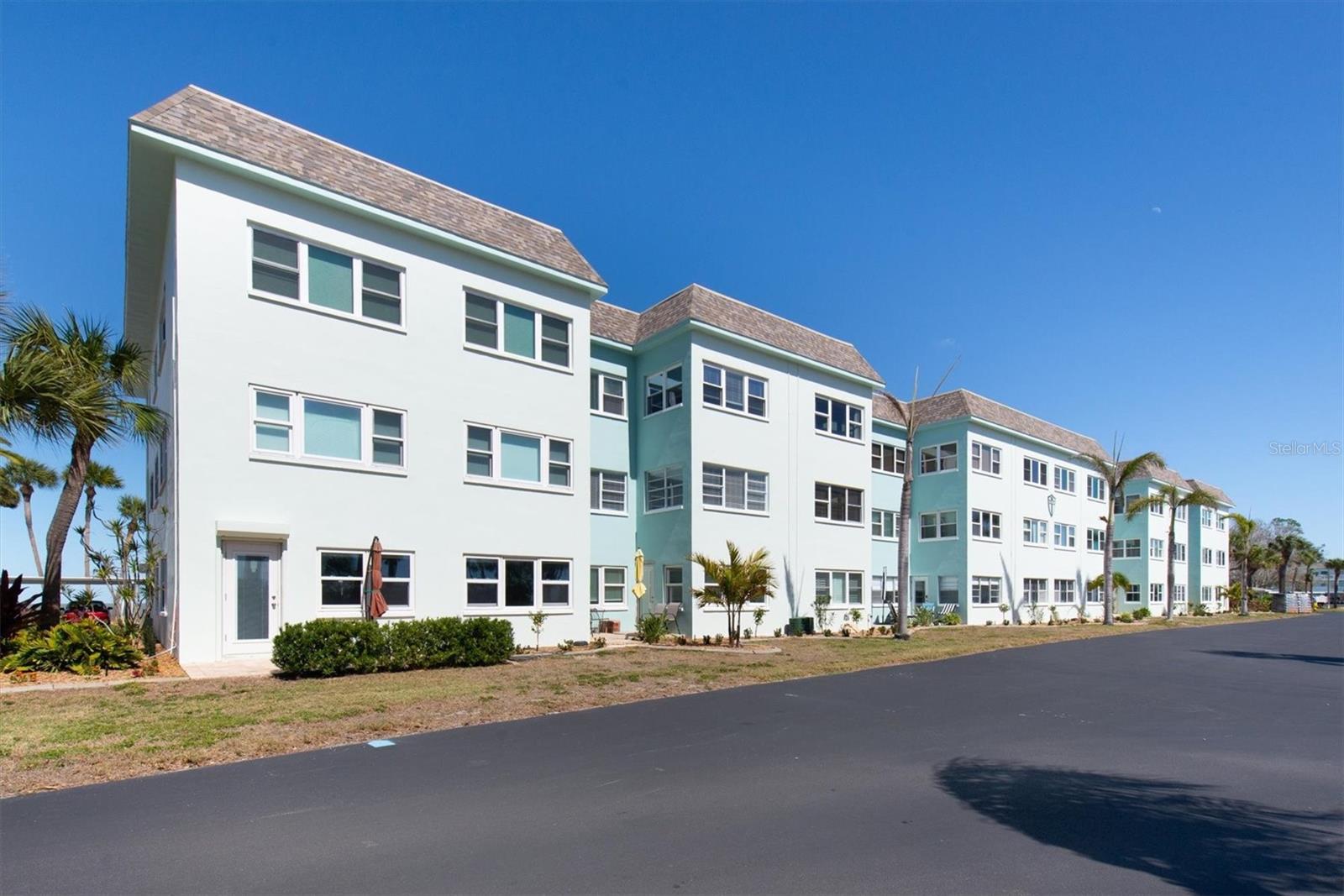 8 GLENCOE PL #105, DUNEDIN, FL, 34698