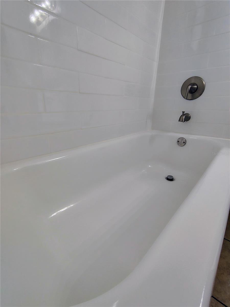 9435 LYNN LN #B, SEMINOLE, FL, 33777