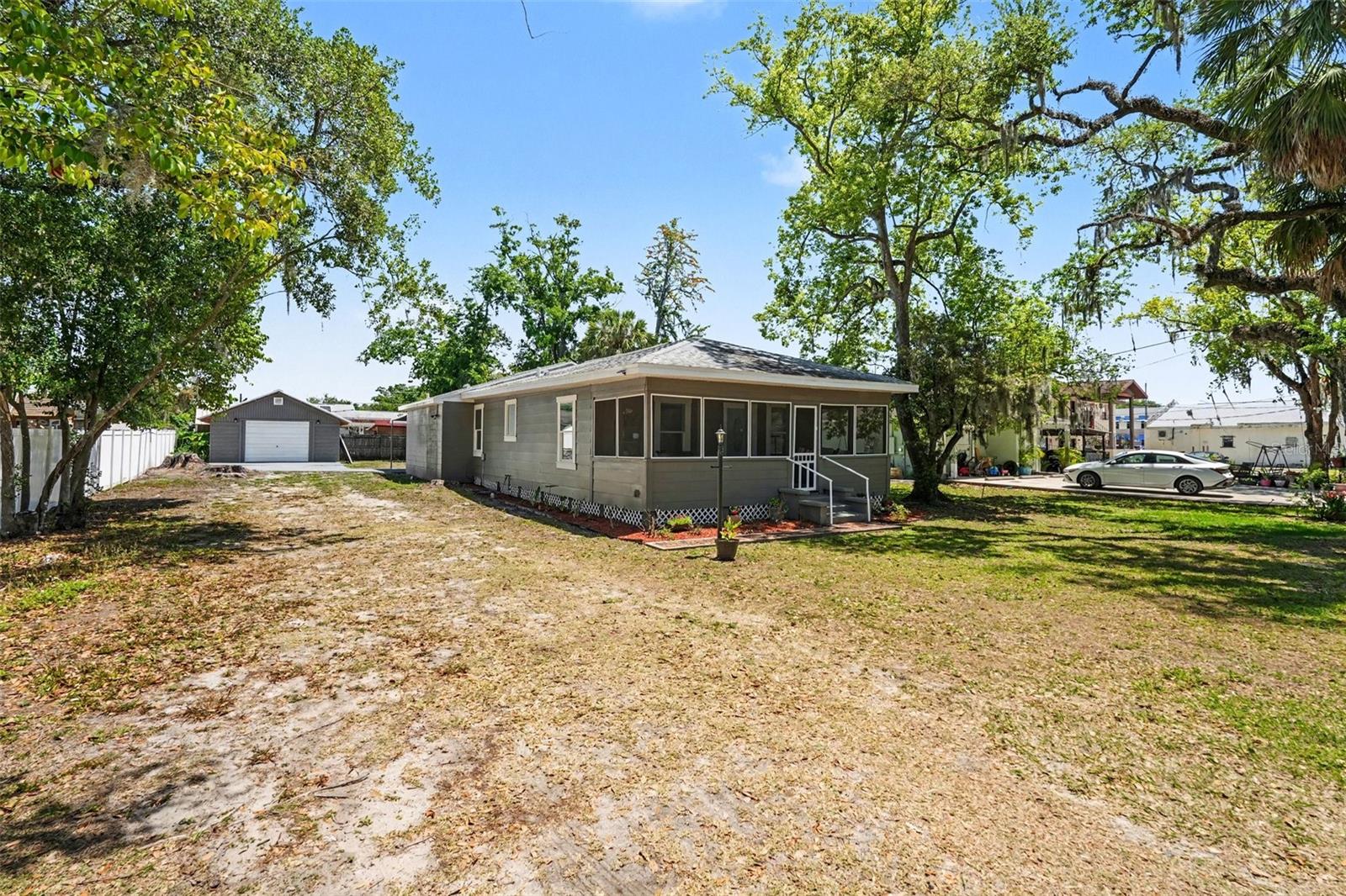 604 N PENNSYLVANIA AVE, PLANT CITY, FL, 33563