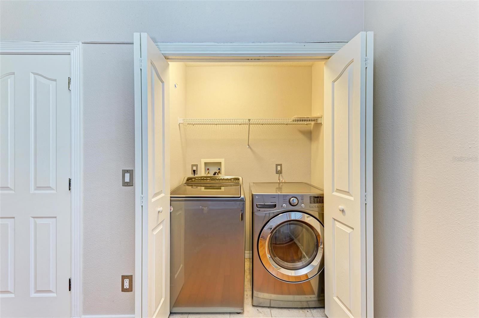 3047 POINTEVIEW DR, TAMPA, FL, 33611