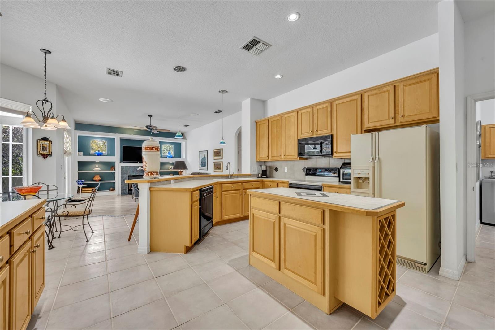 652 FIELD CLUB CIR, CASSELBERRY, FL, 32707