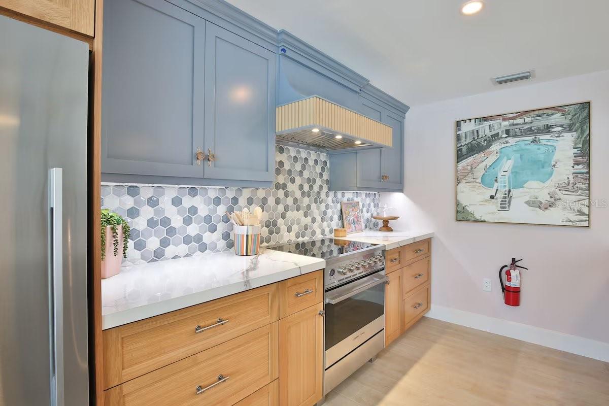 605 CONCORD LN, HOLMES BEACH, FL, 34217