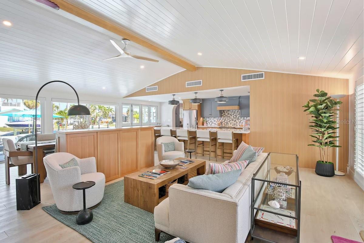 605 CONCORD LN, HOLMES BEACH, FL, 34217