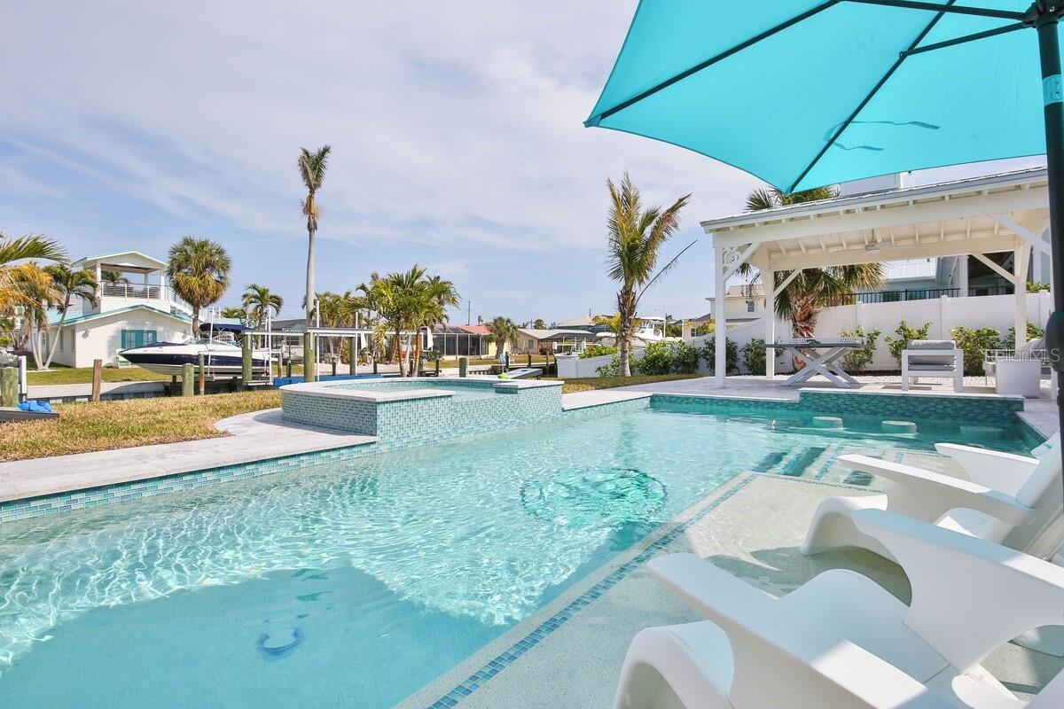 605 CONCORD LN, HOLMES BEACH, FL, 34217