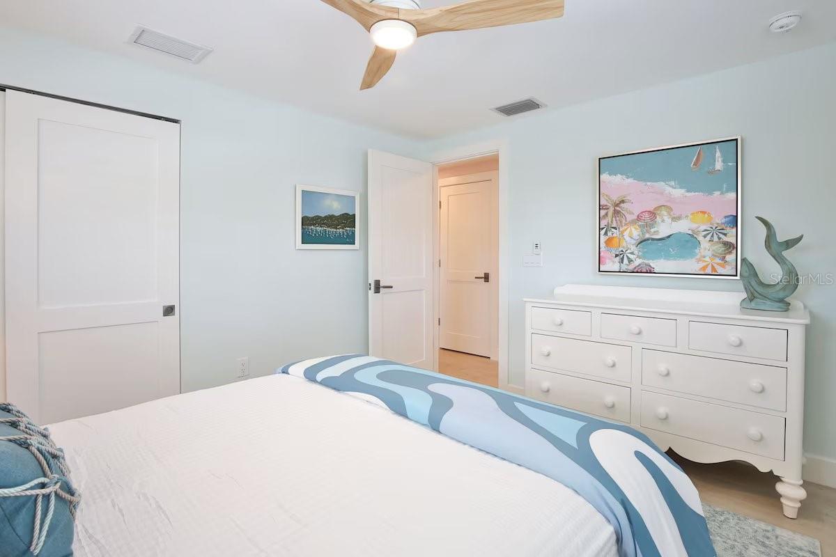 605 CONCORD LN, HOLMES BEACH, FL, 34217