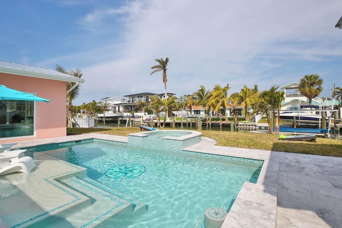 605 CONCORD LN, HOLMES BEACH, FL, 34217