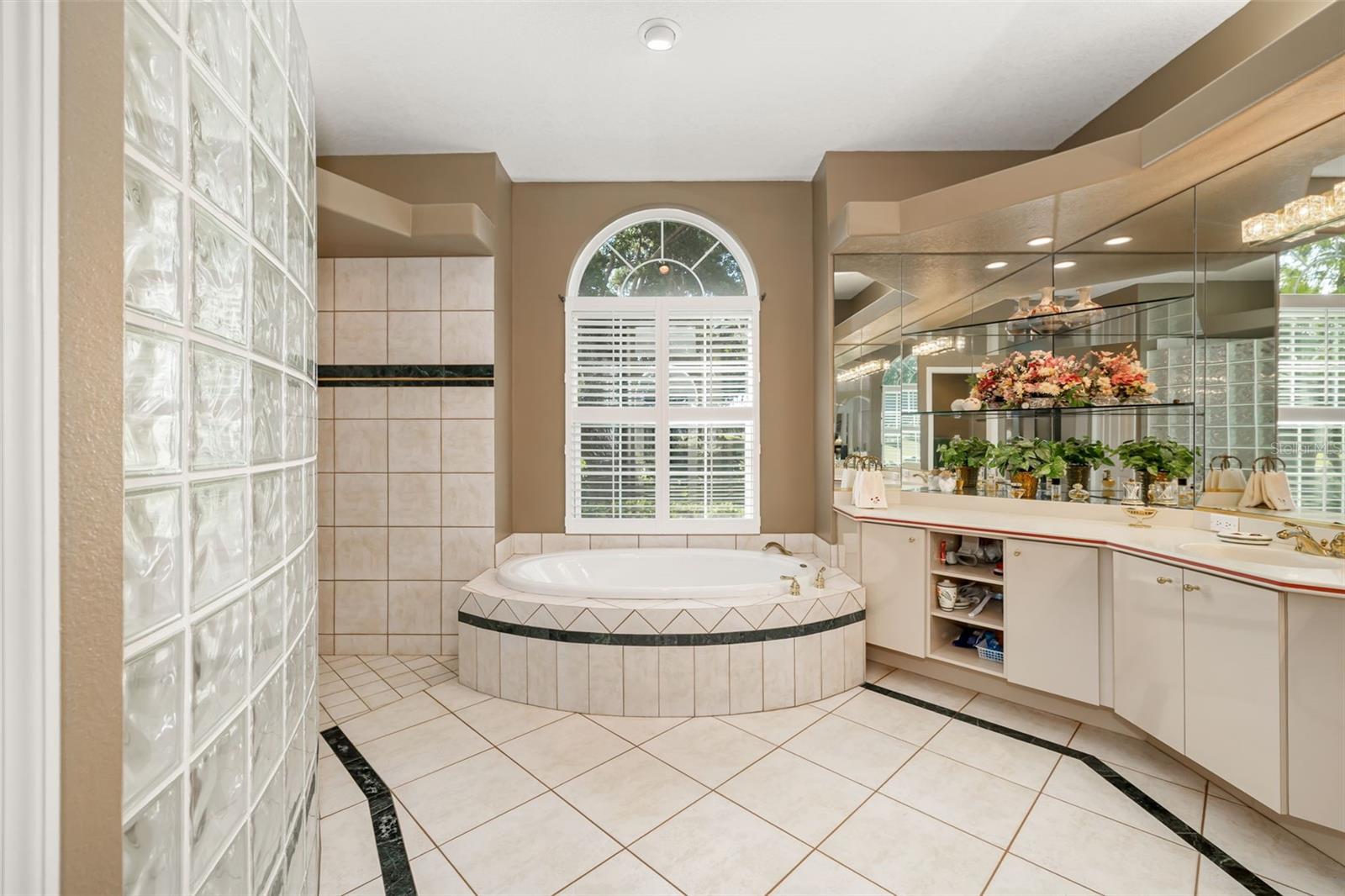 2660 DICK WILSON DR, SARASOTA, FL, 34240