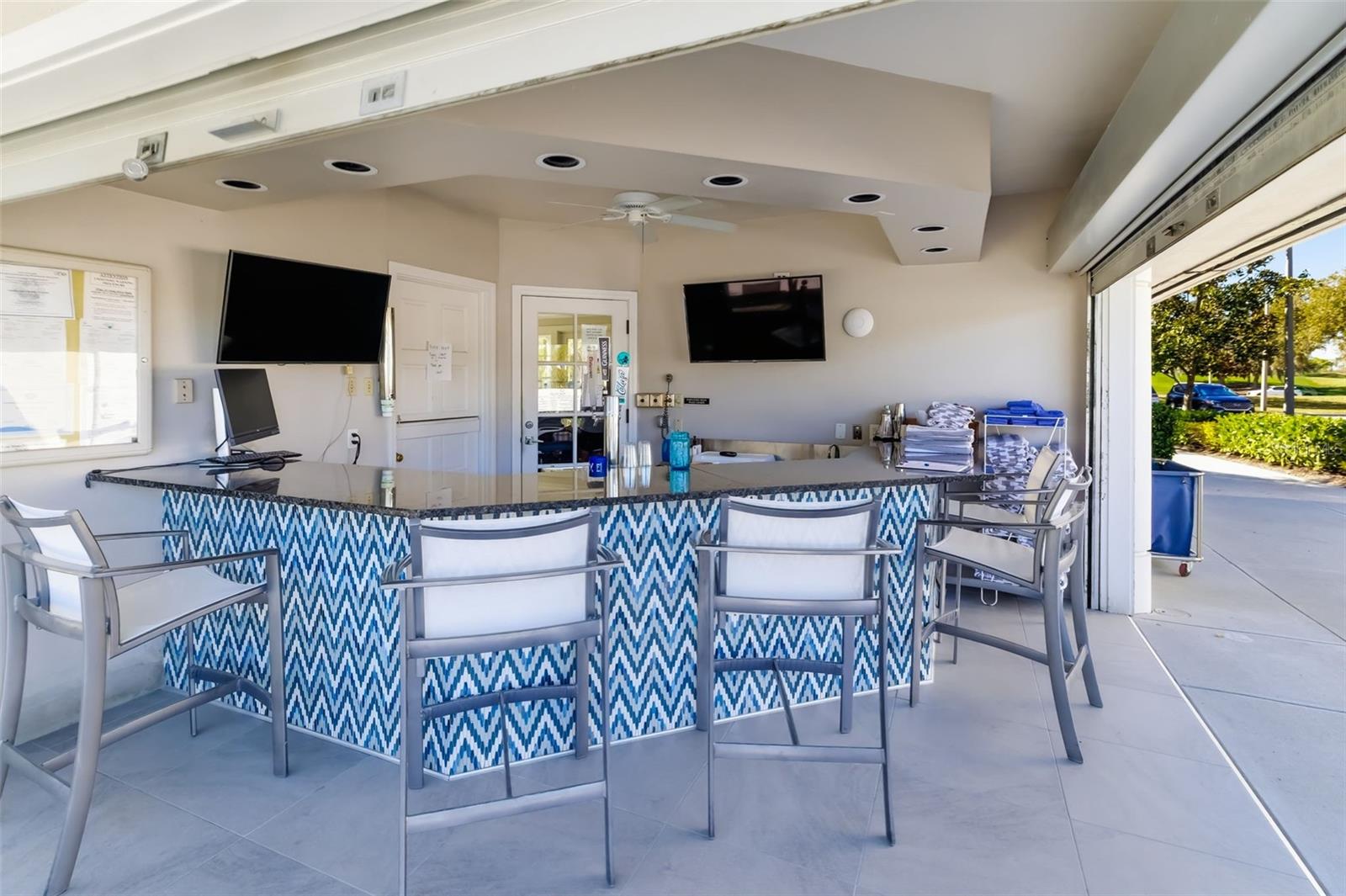 2660 DICK WILSON DR, SARASOTA, FL, 34240