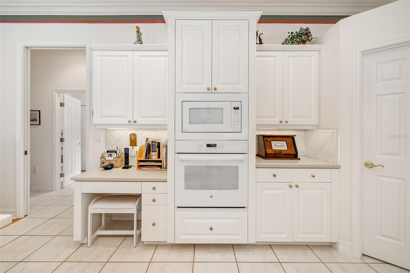 2660 DICK WILSON DR, SARASOTA, FL, 34240