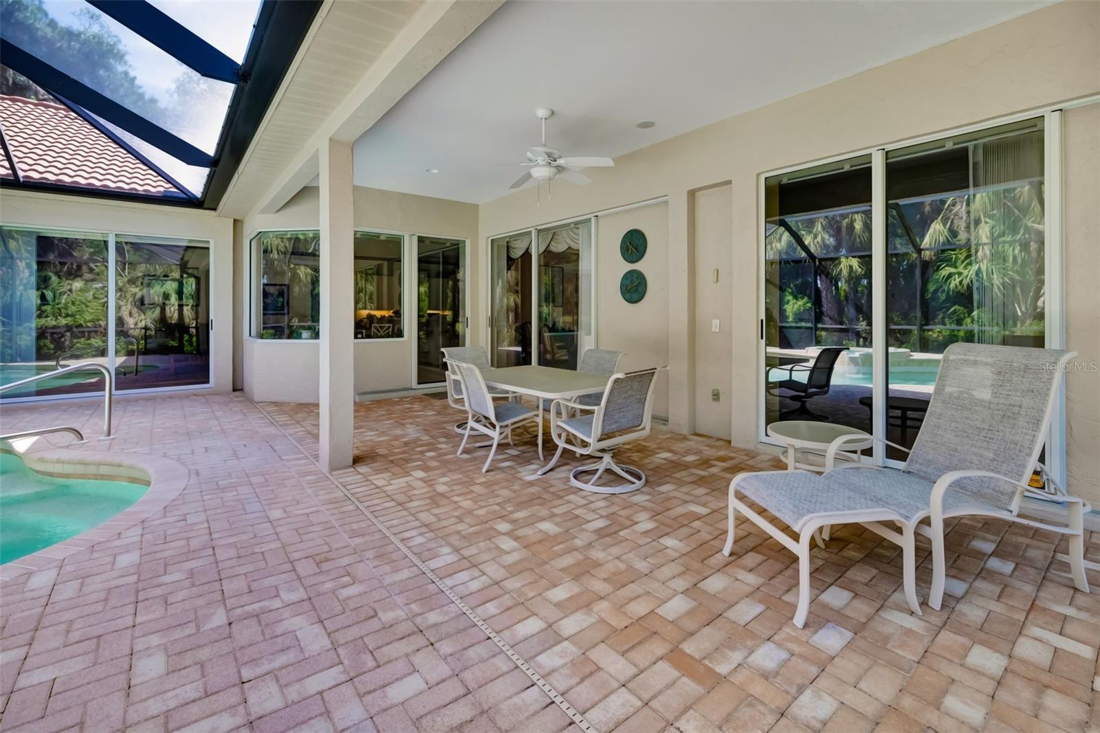 2660 DICK WILSON DR, SARASOTA, FL, 34240