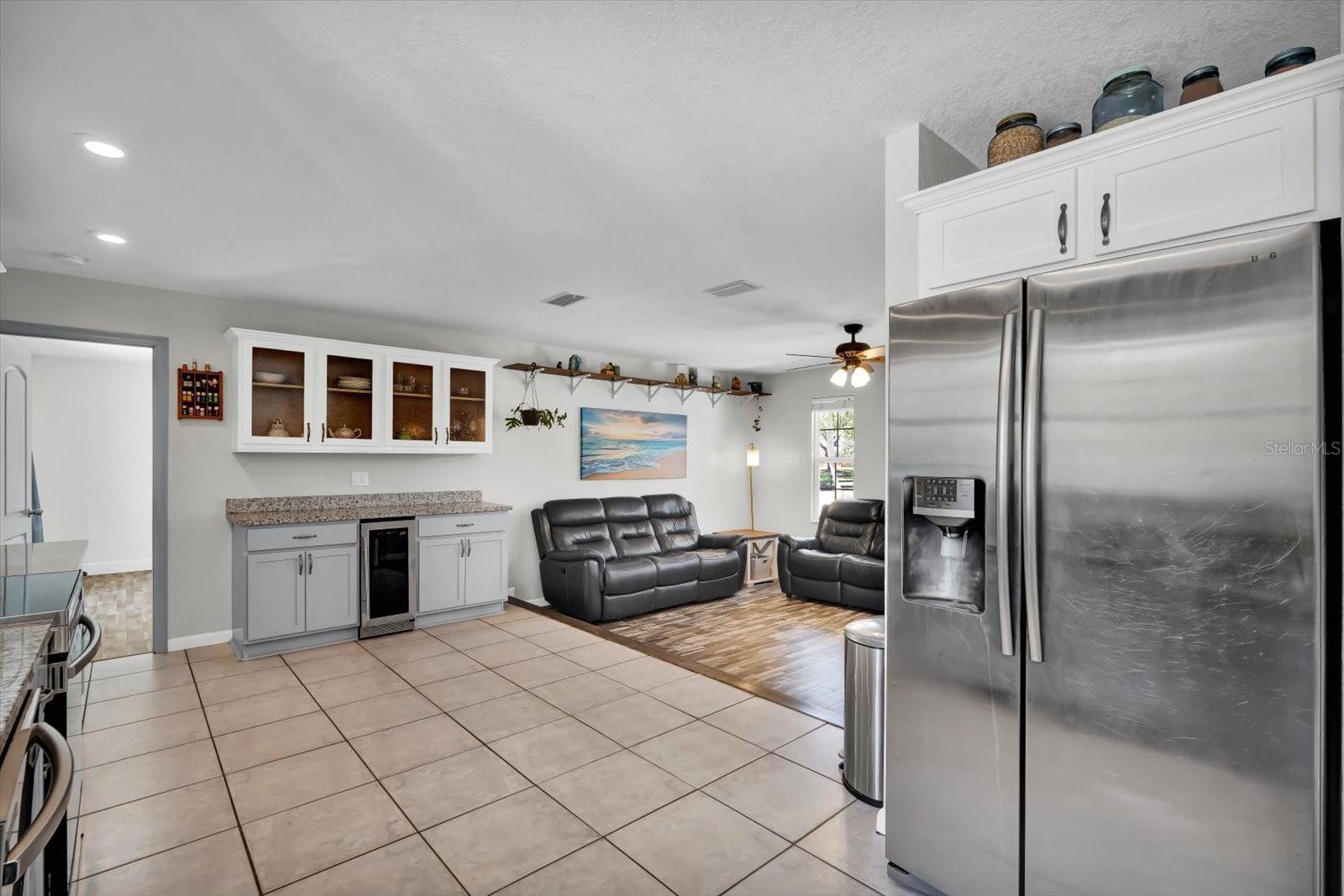 245 COUNTRY CIRCLE DR E, PORT ORANGE, FL, 32128