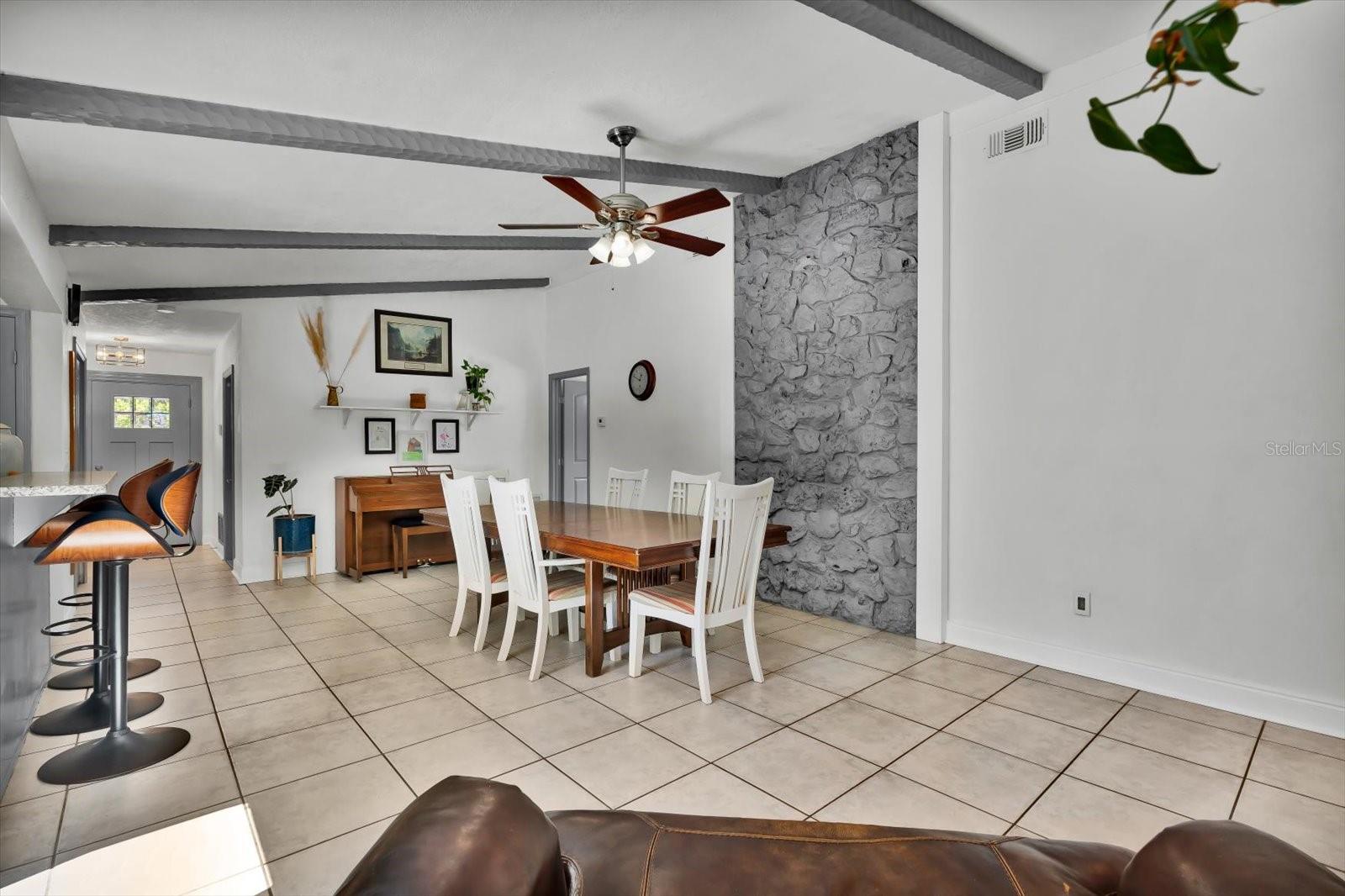 245 COUNTRY CIRCLE DR E, PORT ORANGE, FL, 32128