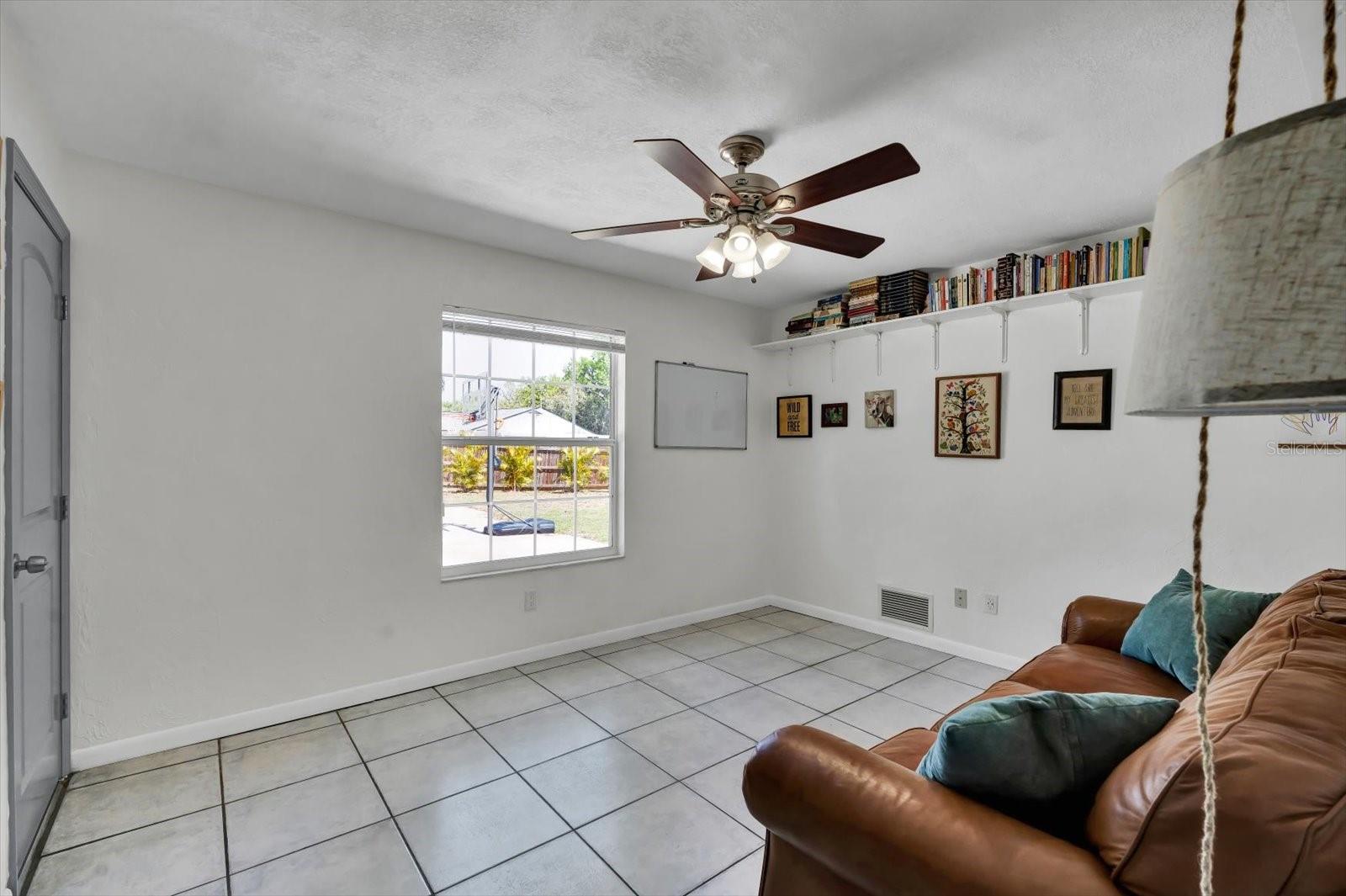 245 COUNTRY CIRCLE DR E, PORT ORANGE, FL, 32128