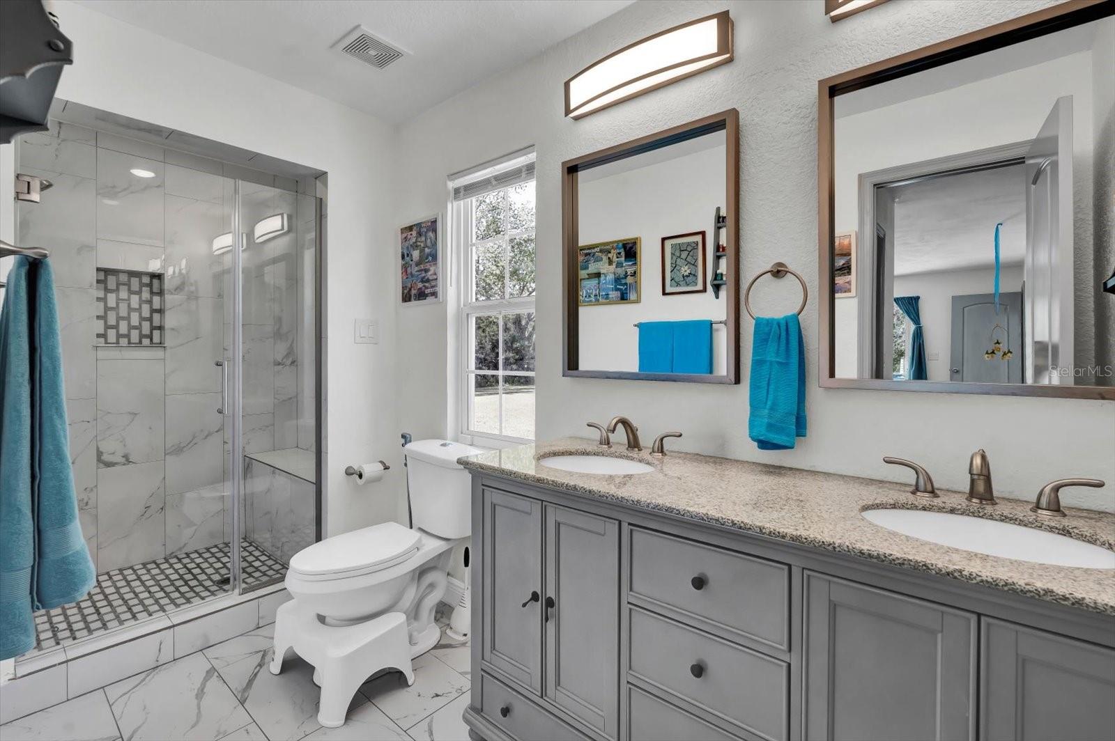 245 COUNTRY CIRCLE DR E, PORT ORANGE, FL, 32128