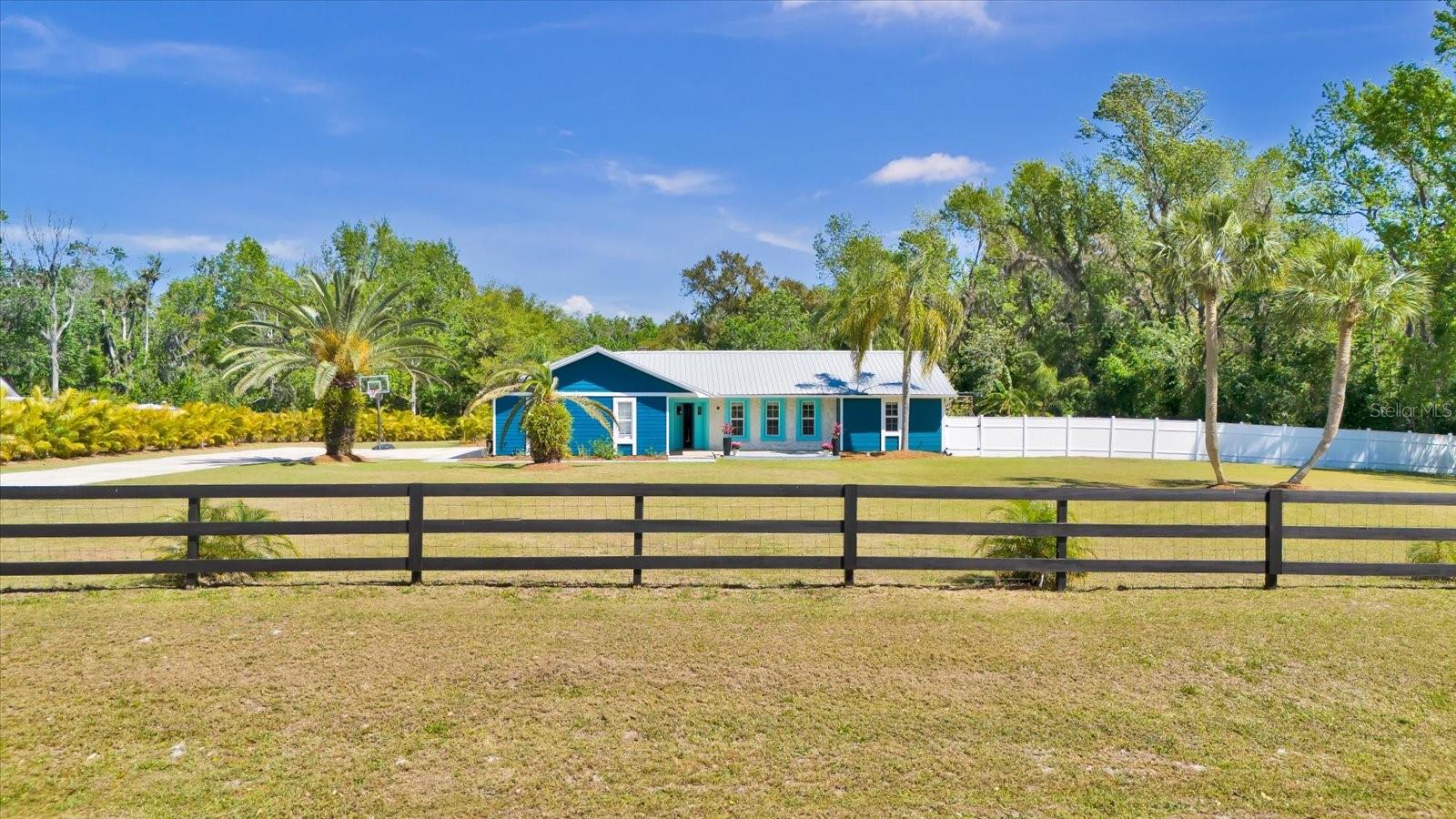 245 COUNTRY CIRCLE DR E, PORT ORANGE, FL, 32128