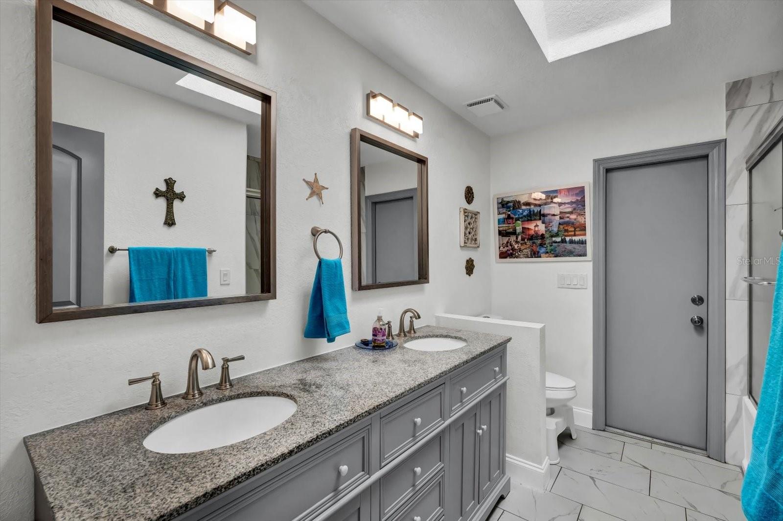 245 COUNTRY CIRCLE DR E, PORT ORANGE, FL, 32128