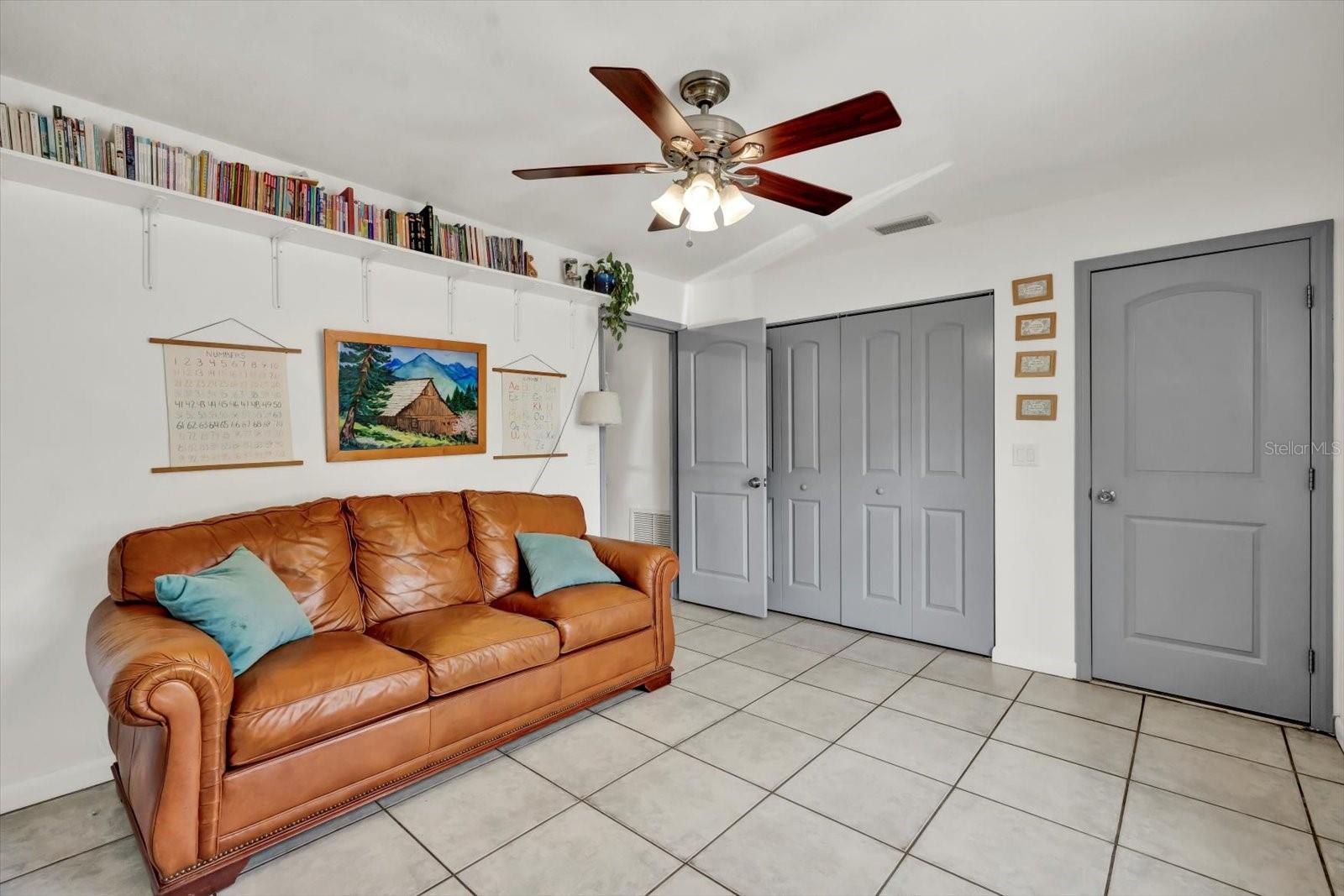 245 COUNTRY CIRCLE DR E, PORT ORANGE, FL, 32128